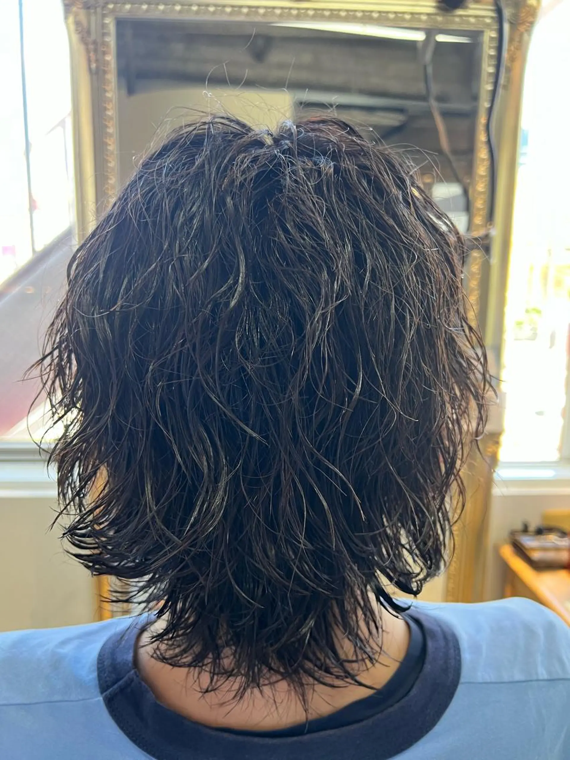 パーマ メンズ センターパート フェードカット カルマパーマ マッシュ メンズパーマ カット パーマ パーマ特化美容師 茂木広幸のヘアスタイル