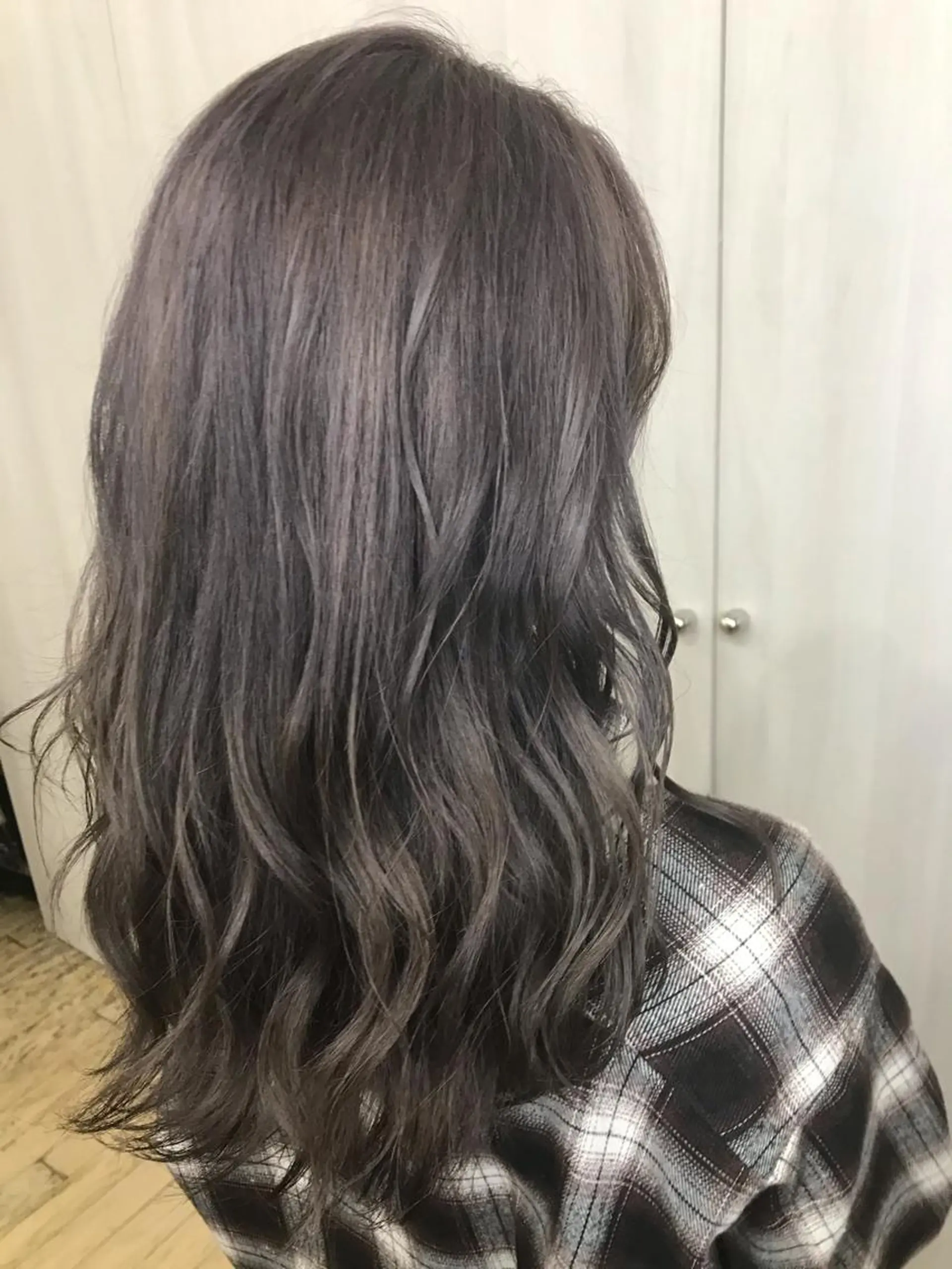 セミロング カラー ヘアアレンジ ラベンダーカラー パープルカラー カット トリートメント 松井 敬太郎のヘアスタイル