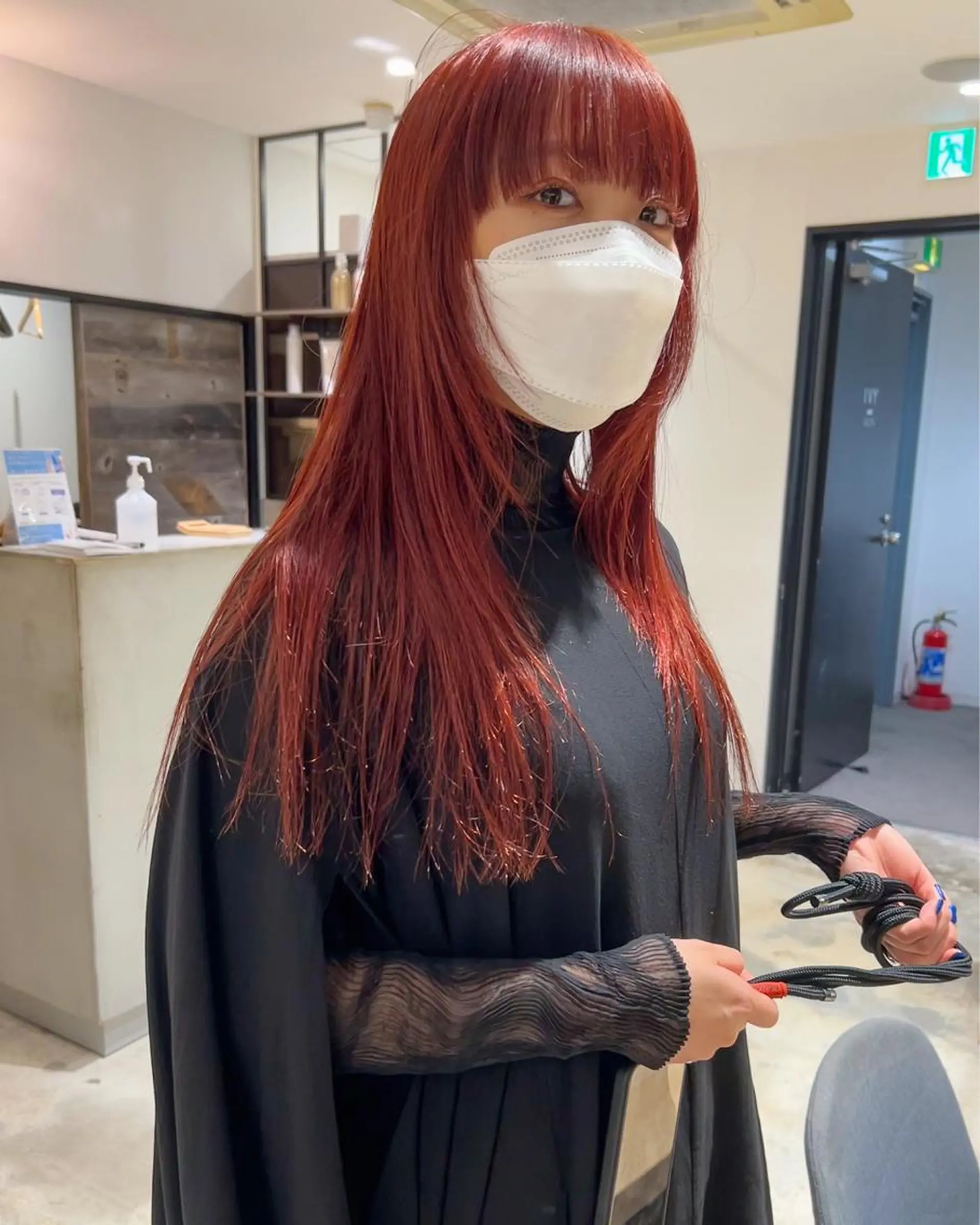 ロング カラー オレンジ カット ヘアカラー トリートメント 村上雅人 ナチュラルモードのヘアスタイル
