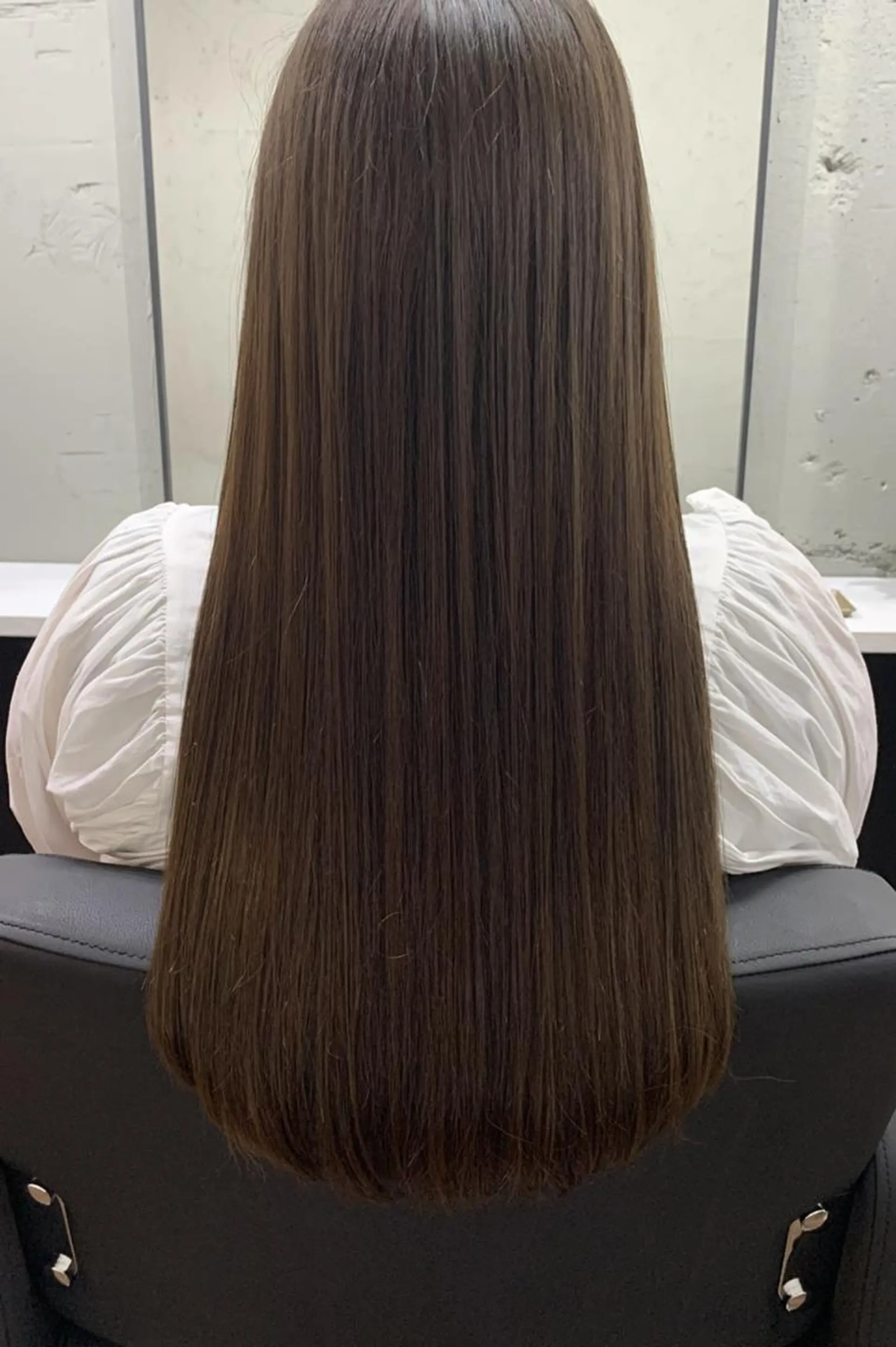 ロング Tee’s ケアブリ ーチ　ハイライトのヘアスタイル