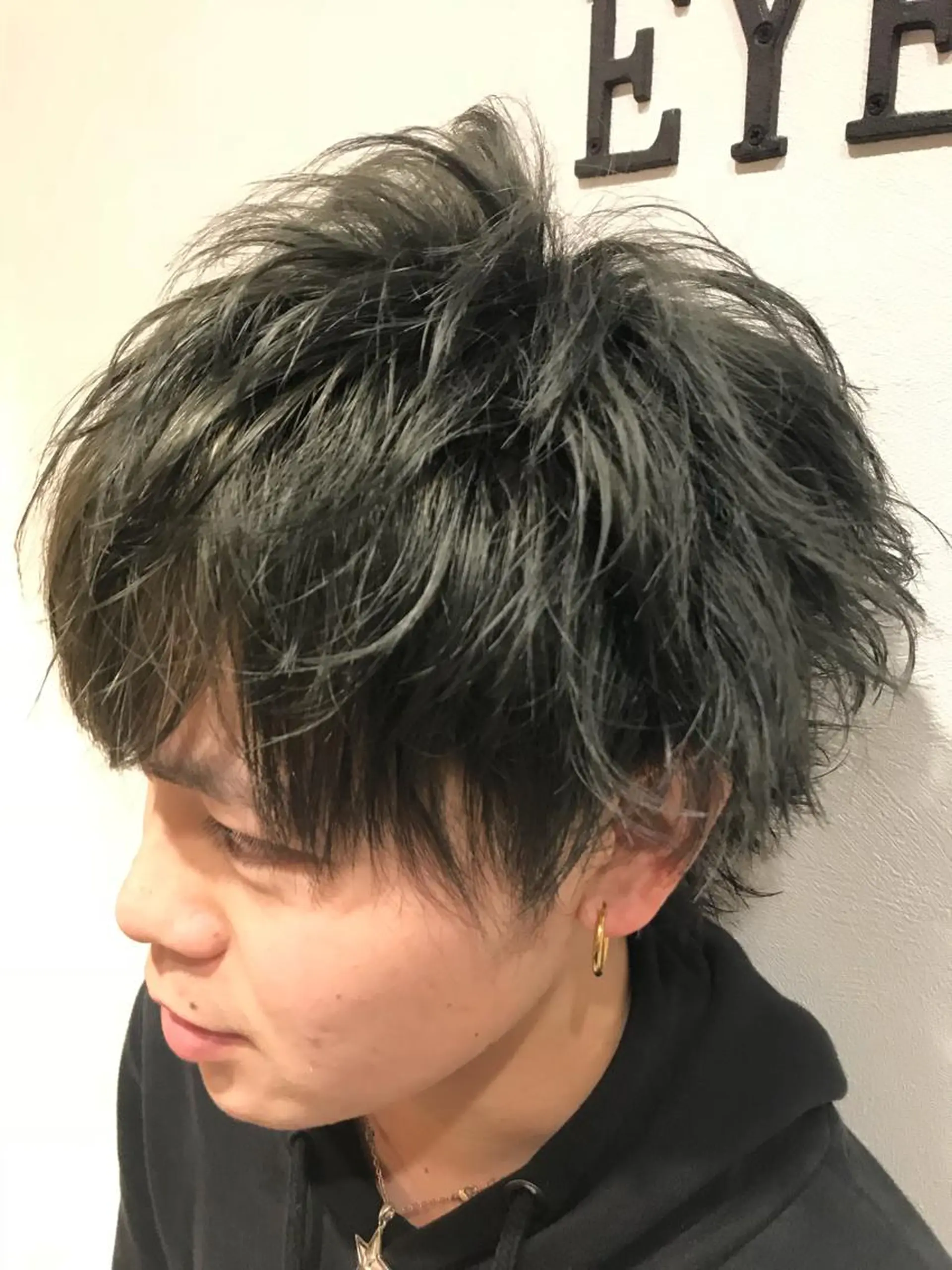 ショート カラー メンズ ベージュカラー 藤井 健のヘアスタイル