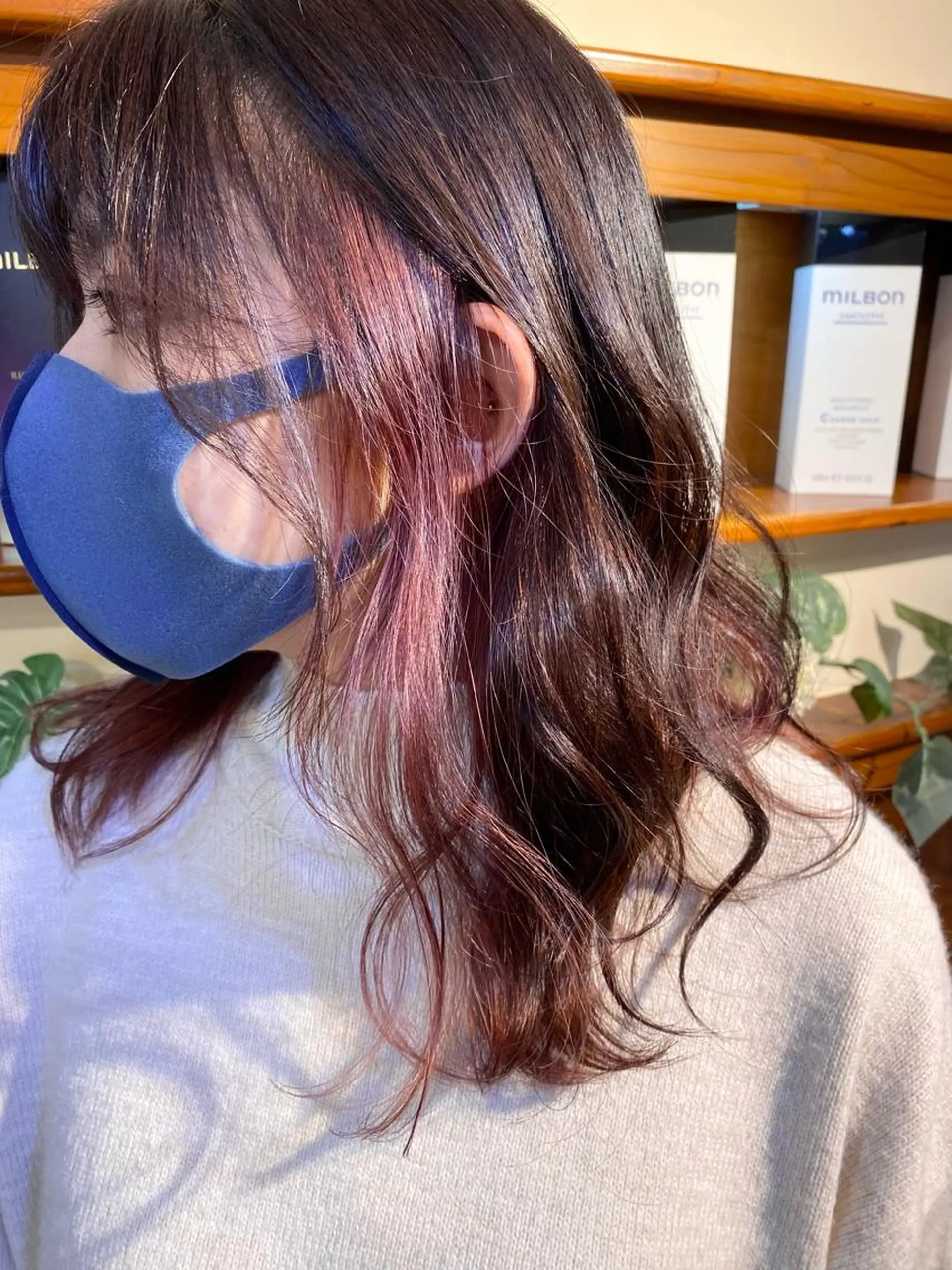 ミディアム カラー ブリーチ ブラウンカラー インナーカラー ピンクカラー 🌈8月末までシャ イン輝きハイトーン✨のヘアスタイル