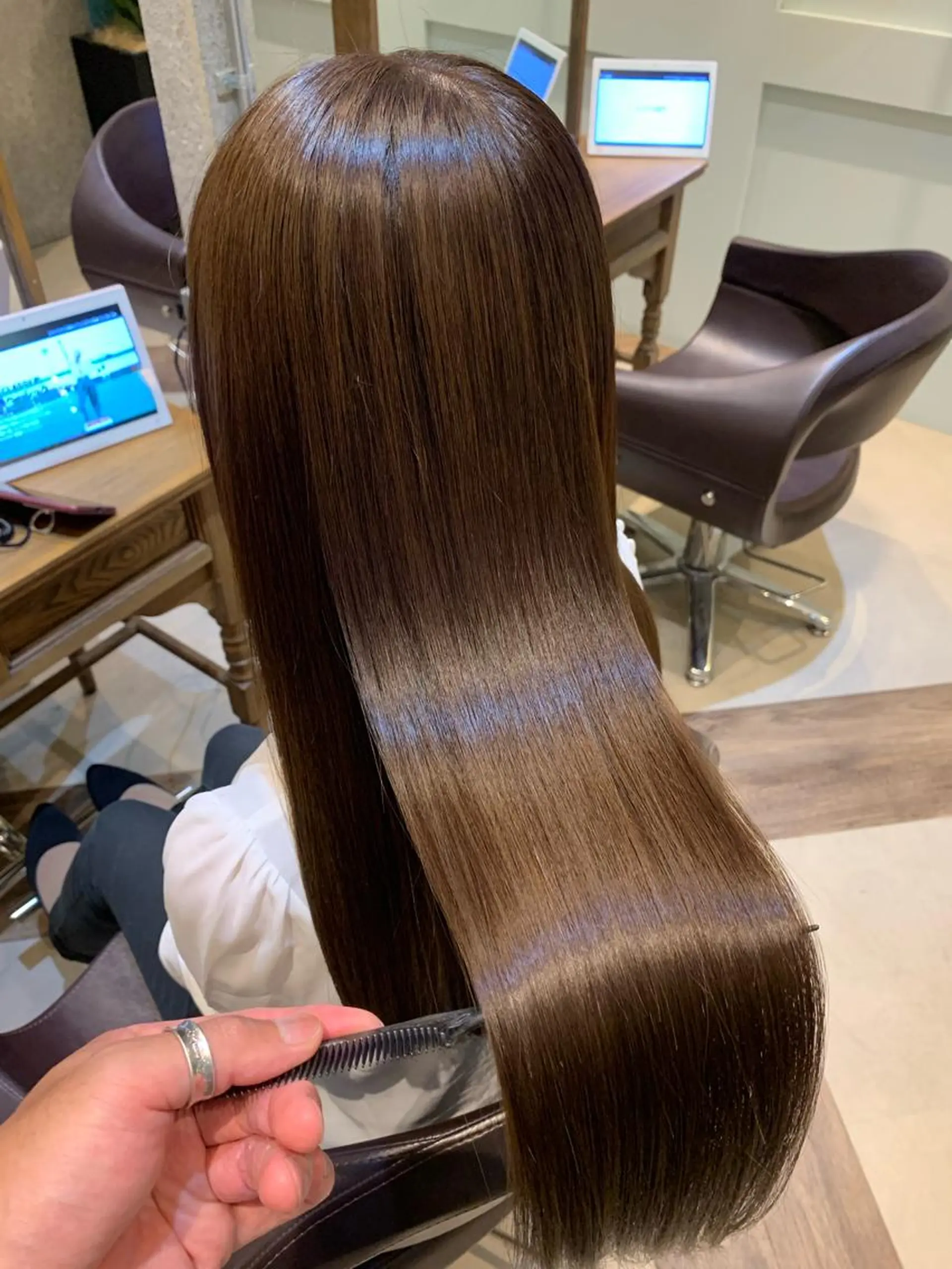 ロング カラー ブリーチ 髪質改善 トリートメント 酸性ストレート 🌟髪質改善/透明感 🌟代表RYOのヘアスタイル