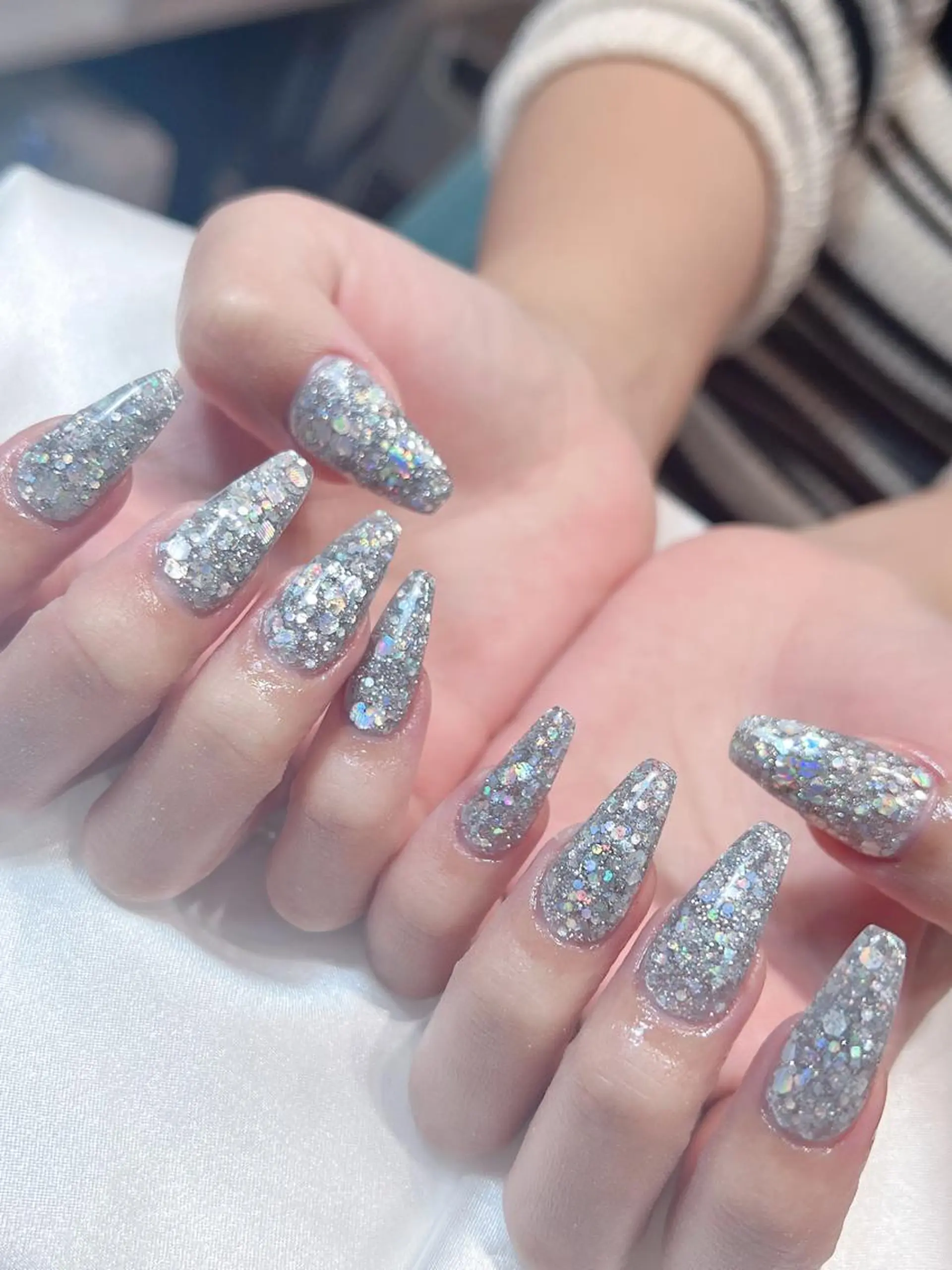 ネイル ラメ(グリッター) スカルプネイル シルバー bijou nails　蓮のネイルデザイン