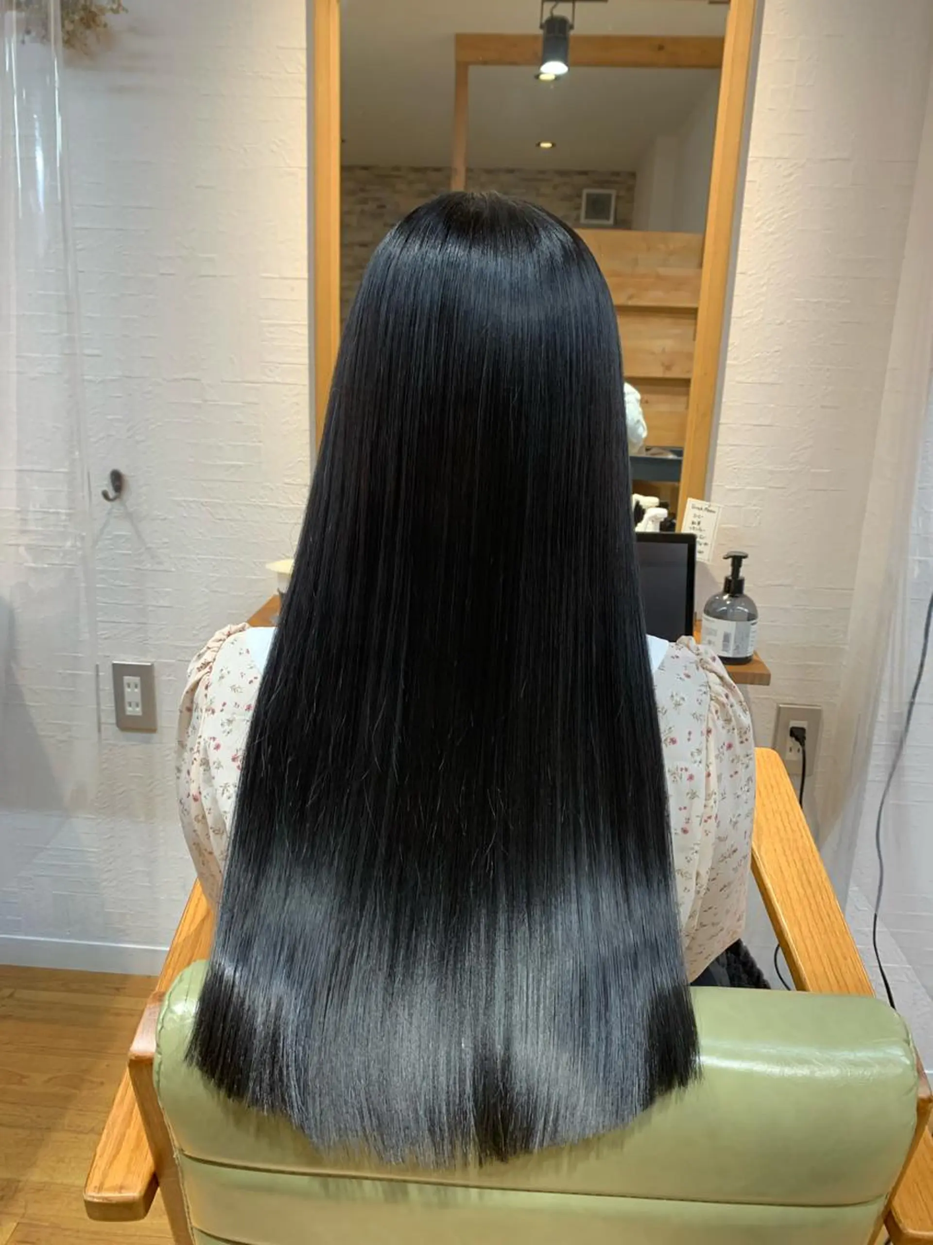 ロング 縮毛矯正 カット ヘアカラー 縮毛矯正 little 小濱彰太のヘアスタイル