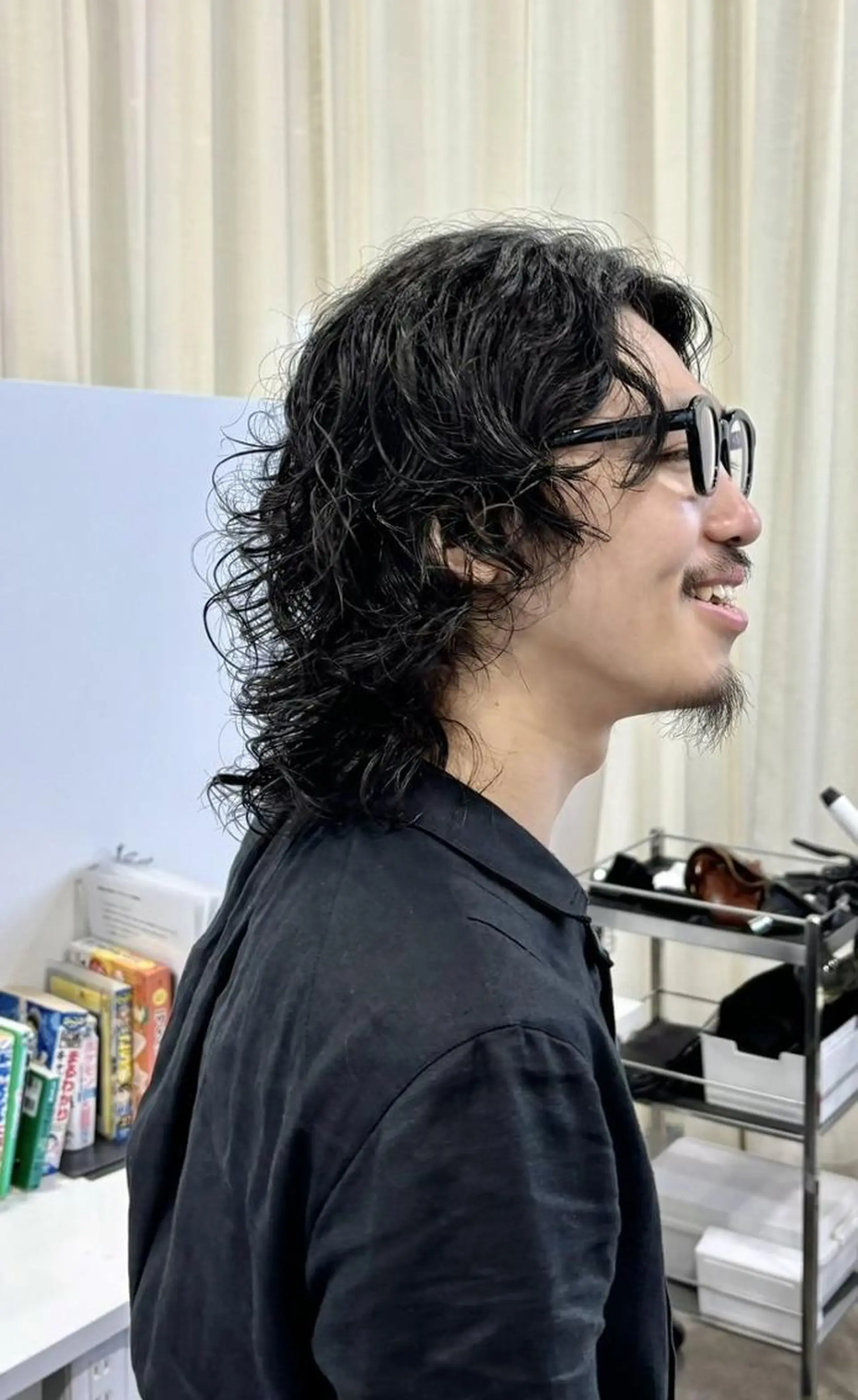 ミディアム パーマ メンズ ミディアムパーマ メンズパーマ メンズウルフカット ウルフカット カット パーマ EDAME熊谷☘️ クラカミ　レンのヘアスタイル