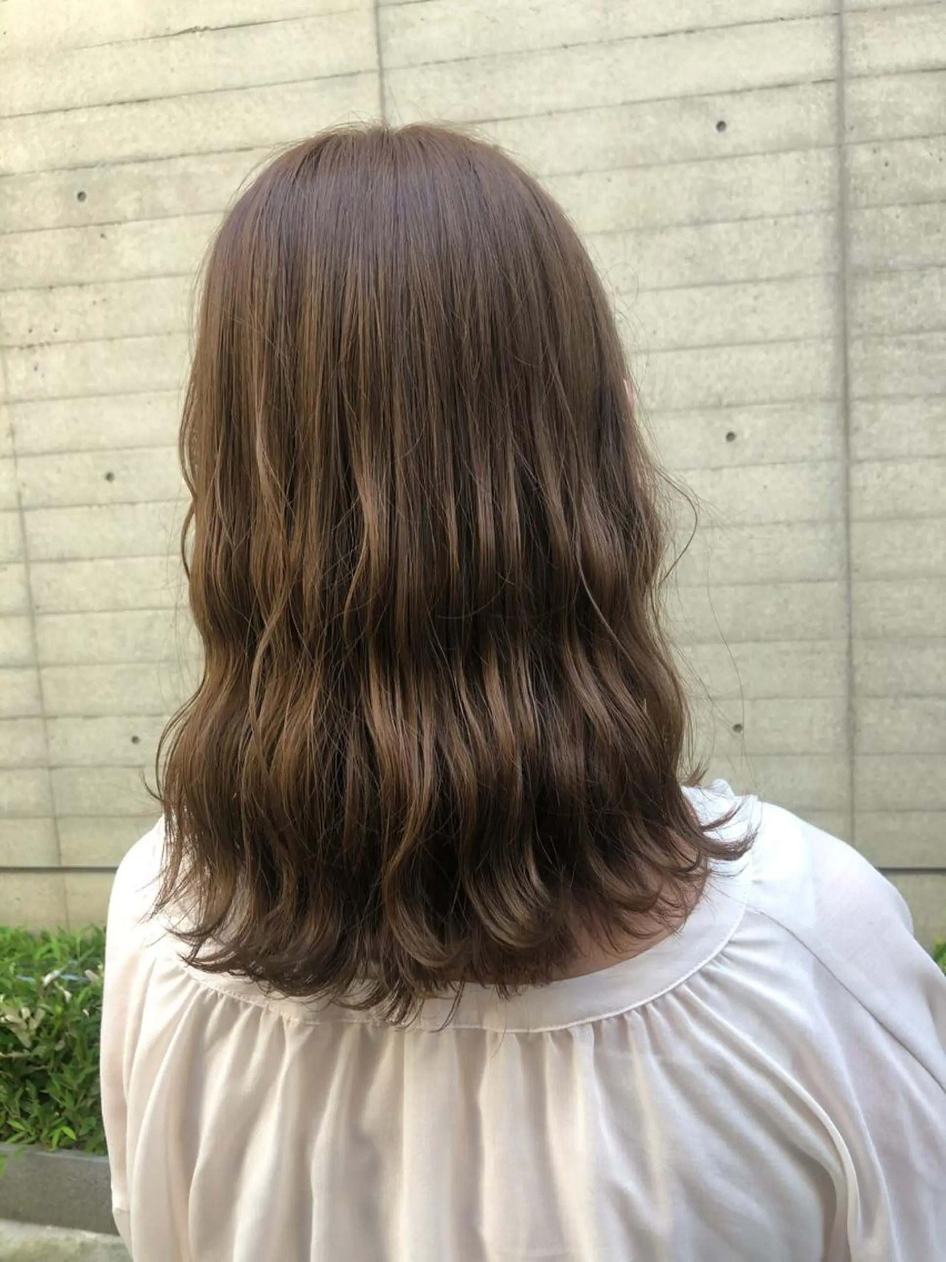 セミロング ヘアカラー トリートメント ✨色持ちの良い艶 カラー✨蟹江真世のヘアスタイル