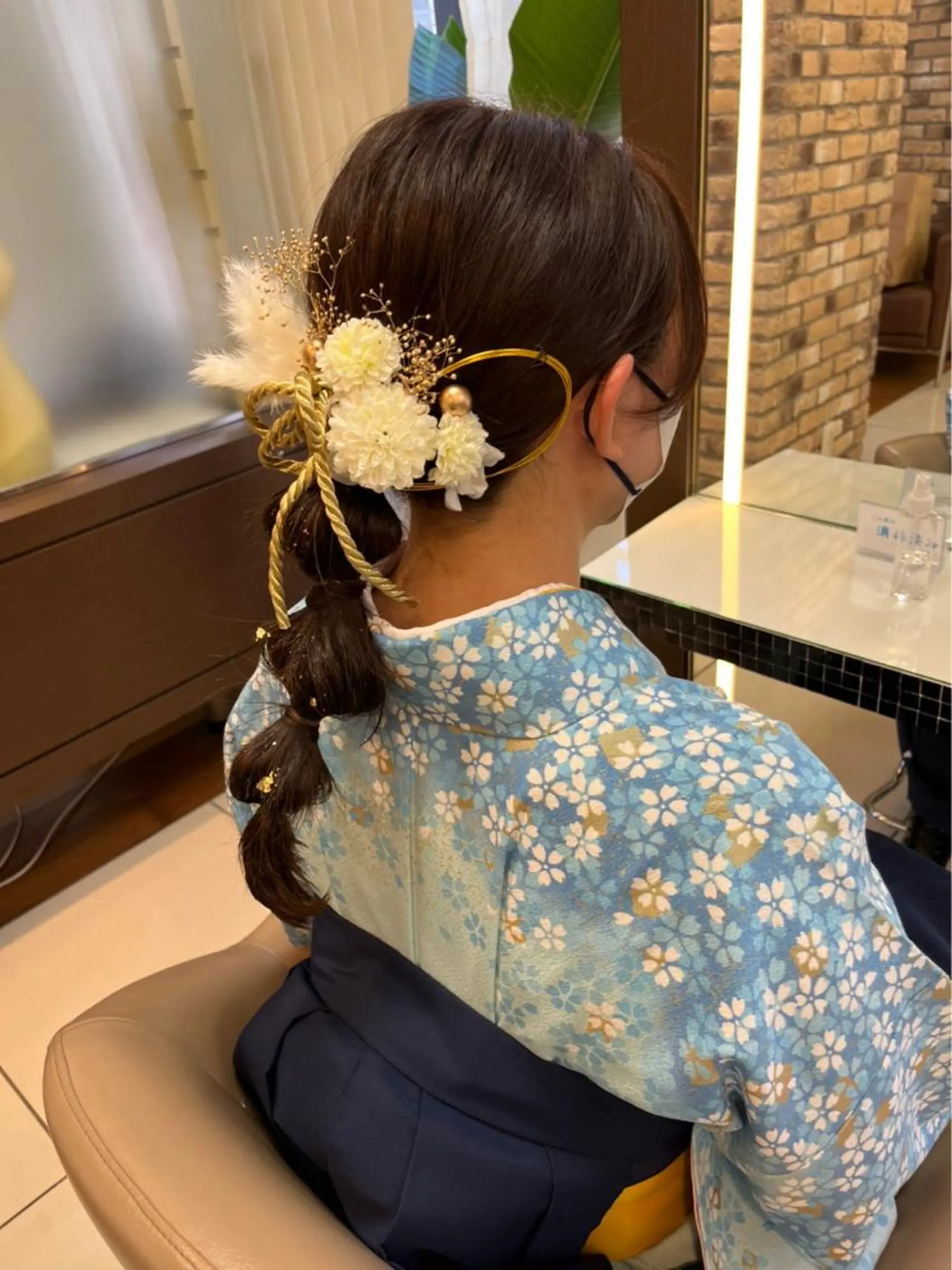 カラー ヘアアレンジ 羽エクステ🩷 🤍まき🤍のマツエク・マツパデザイン