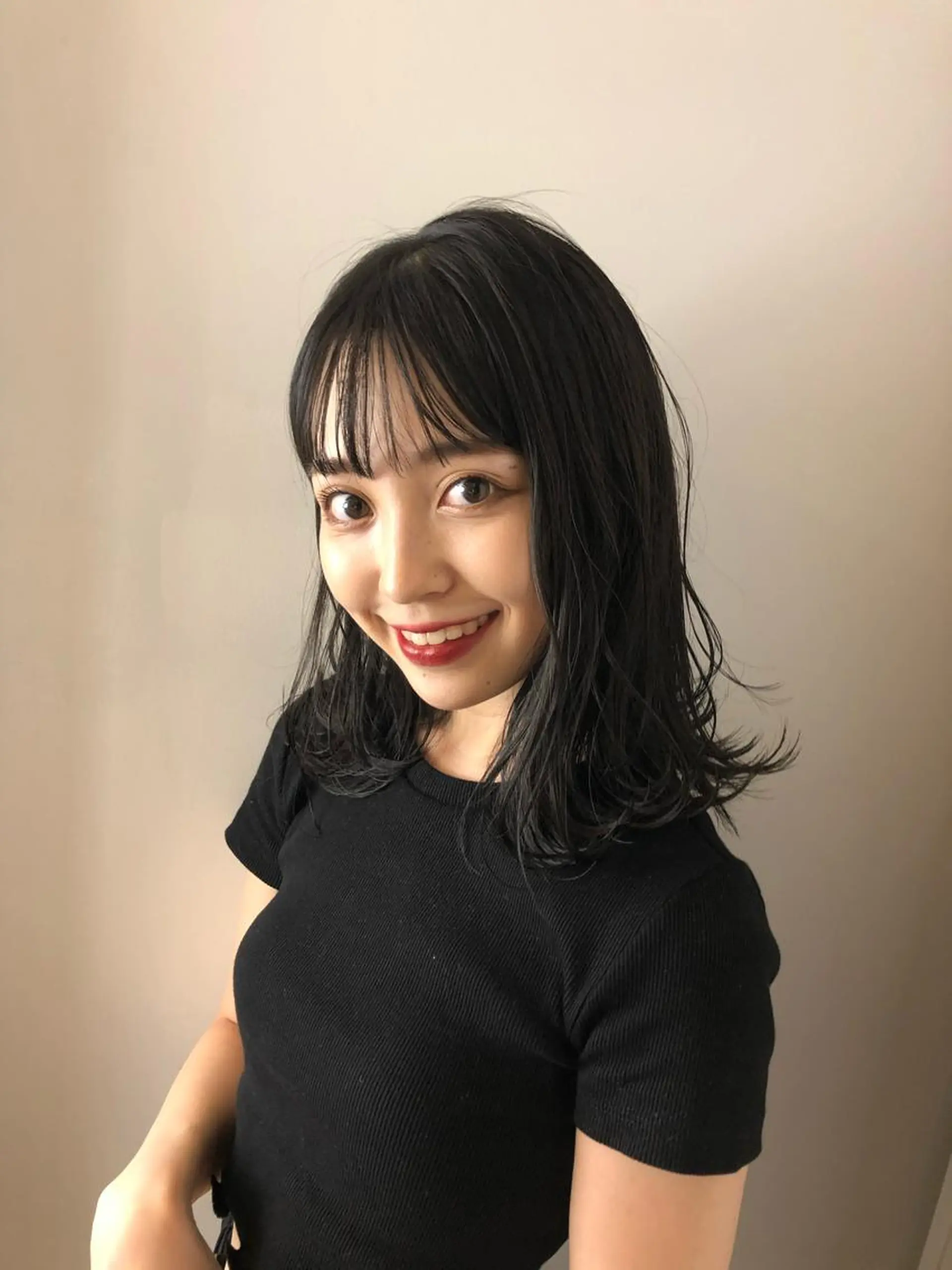 ミディアム ミディアムレイヤー レイヤーカット レイヤー特化/小顔顔 周り/セノ/表参道のヘアスタイル
