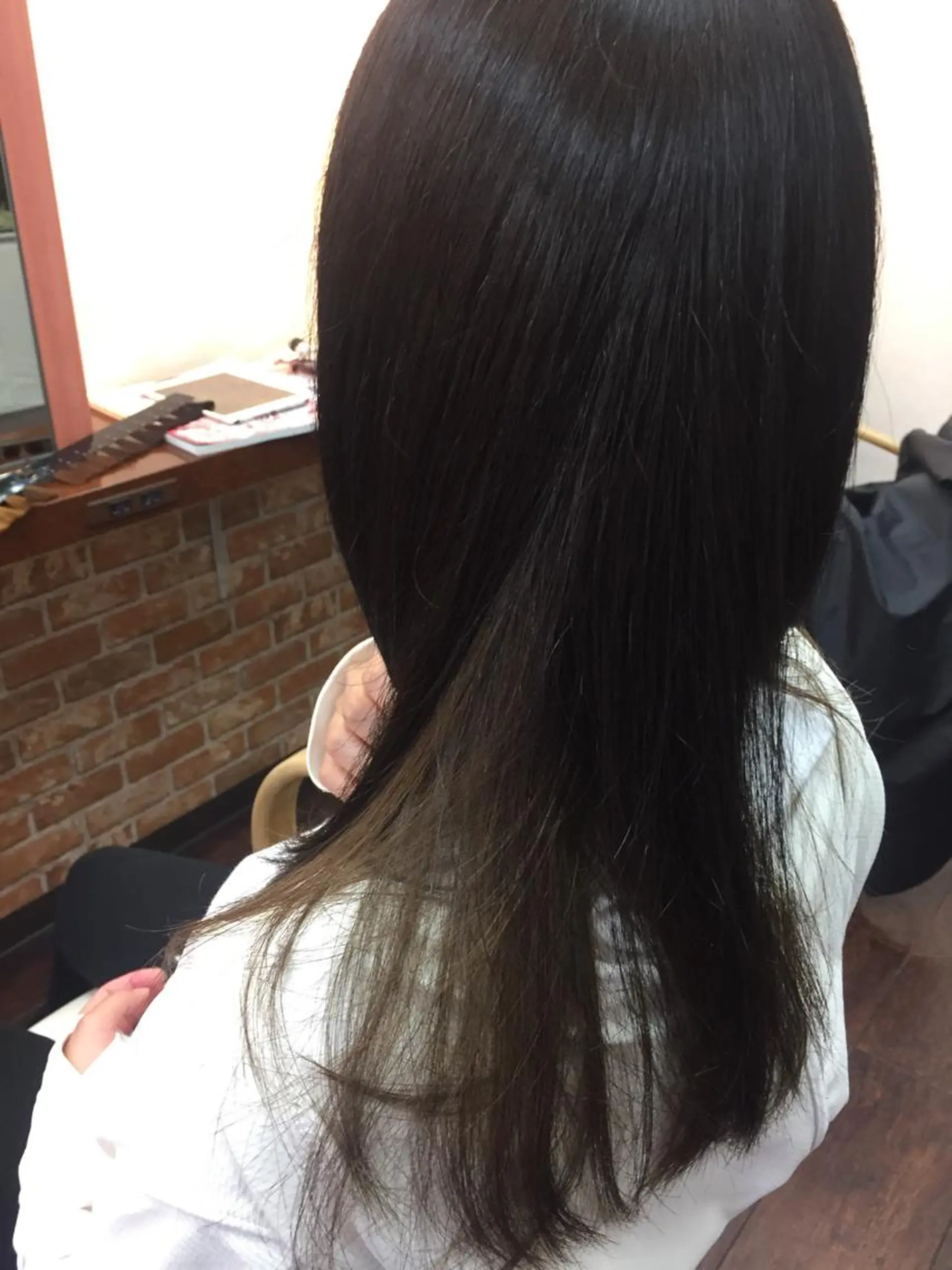 ロング カラー 桧山 真のヘアスタイル