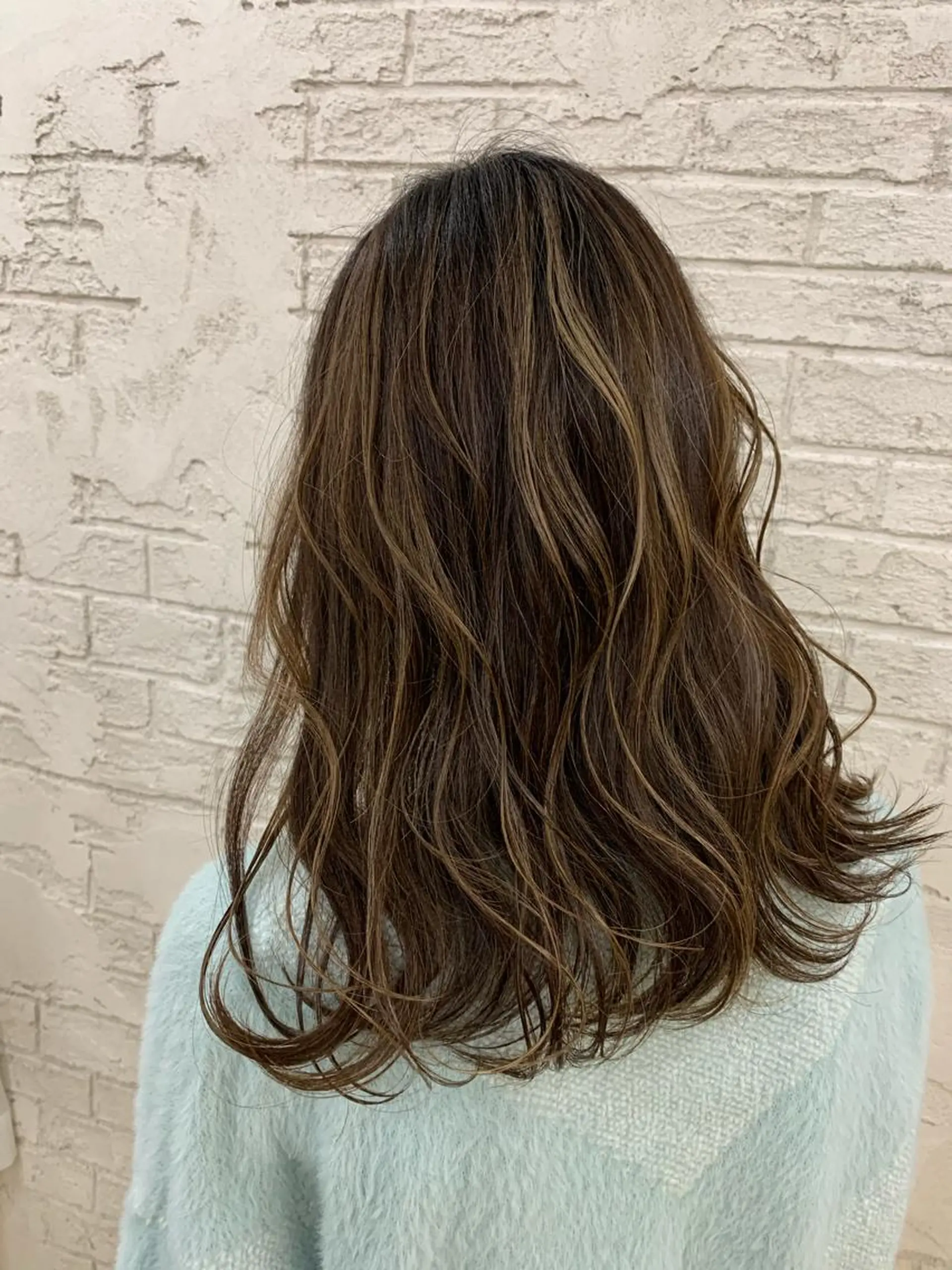 セミロング ハイライト 🇺🇸ハイライト特 化美容師🇺🇸漆沢のヘアスタイル