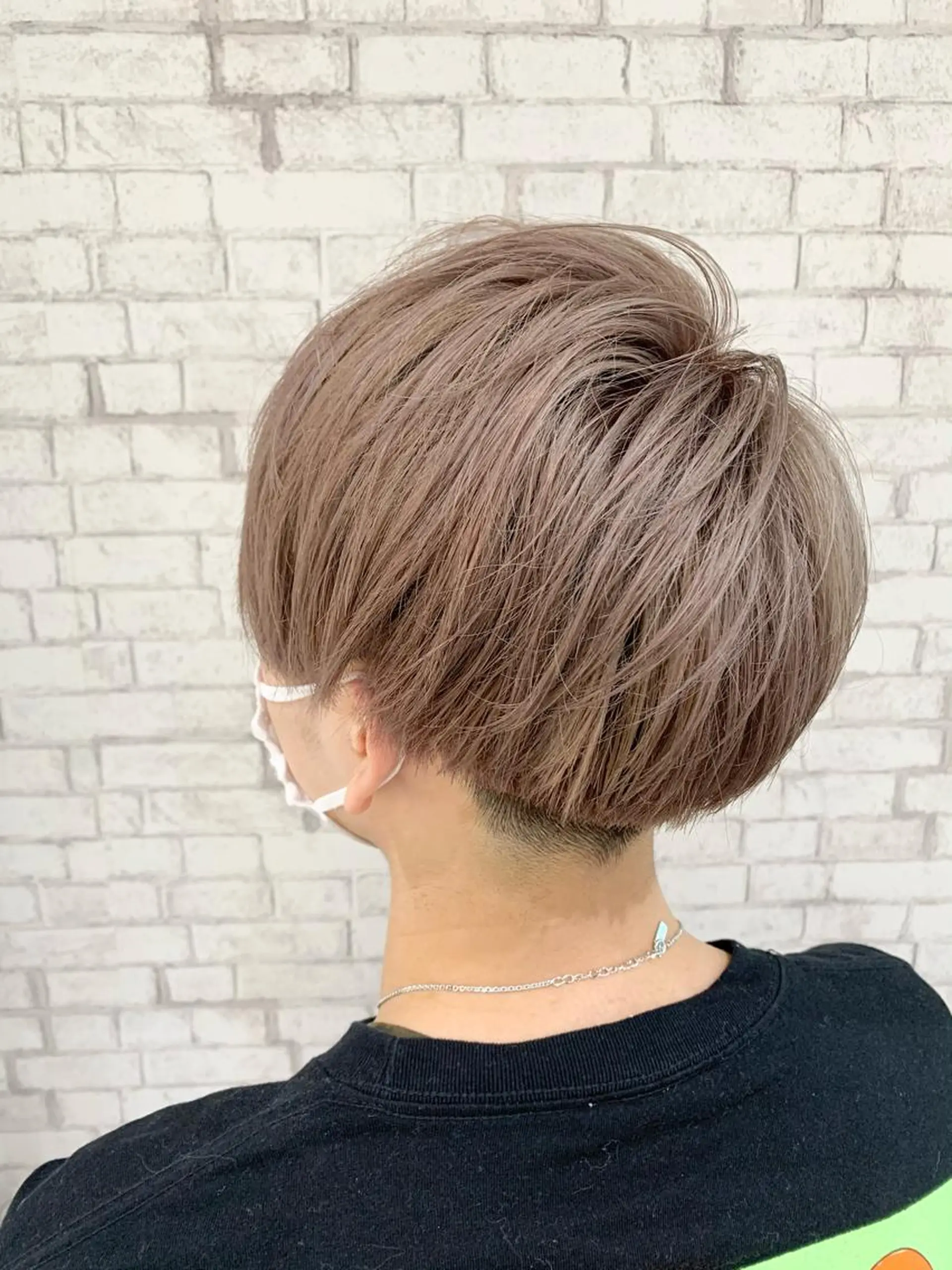 カラー メンズ メンズブリーチ ベージュカラー ブリーチ 透明感カラー 特殊カラー/ブリーチ 道満ゆいなのヘアスタイル