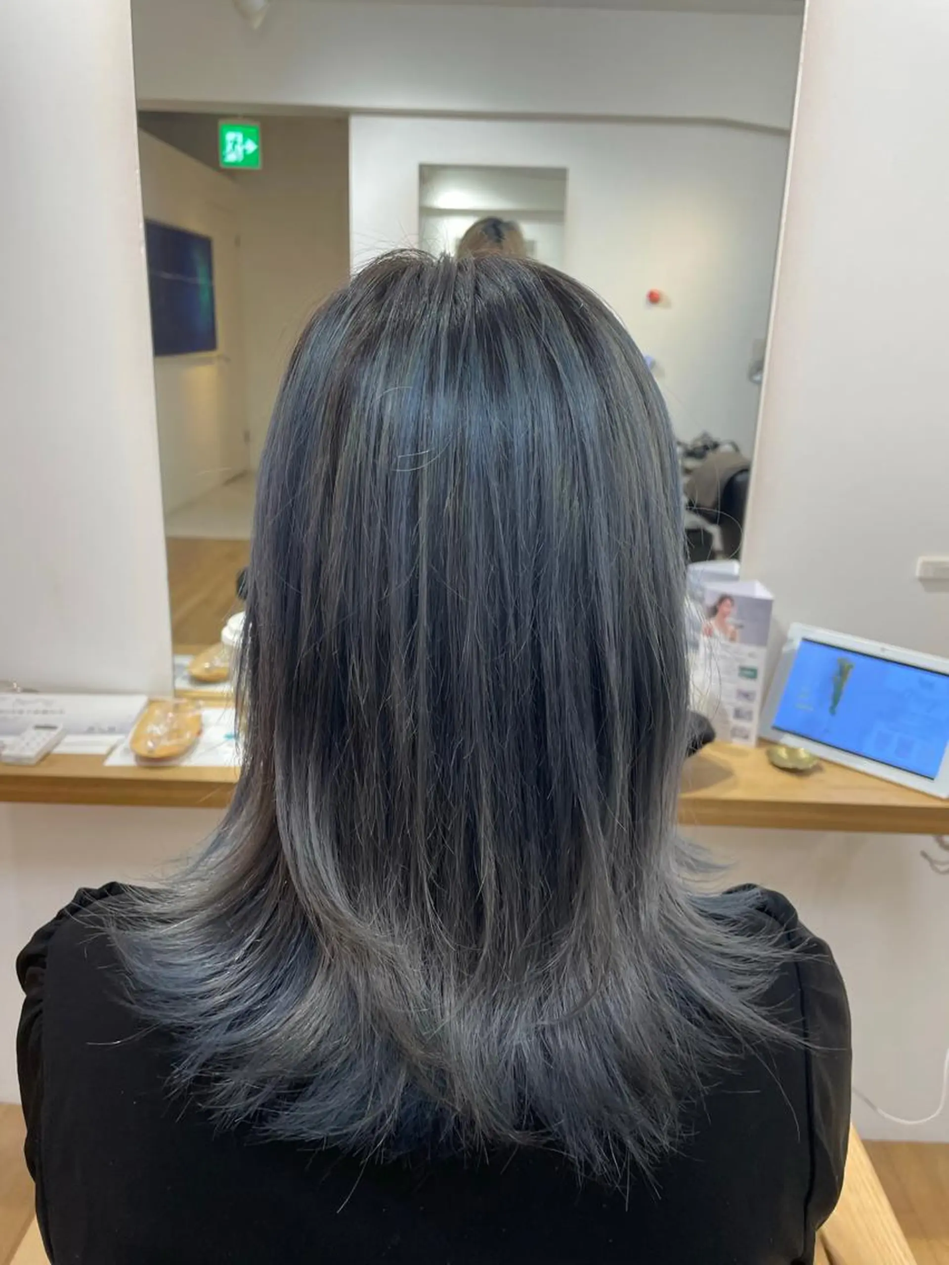 ミディアム カラー ヘアアレンジ 河野 佳音のヘアスタイル