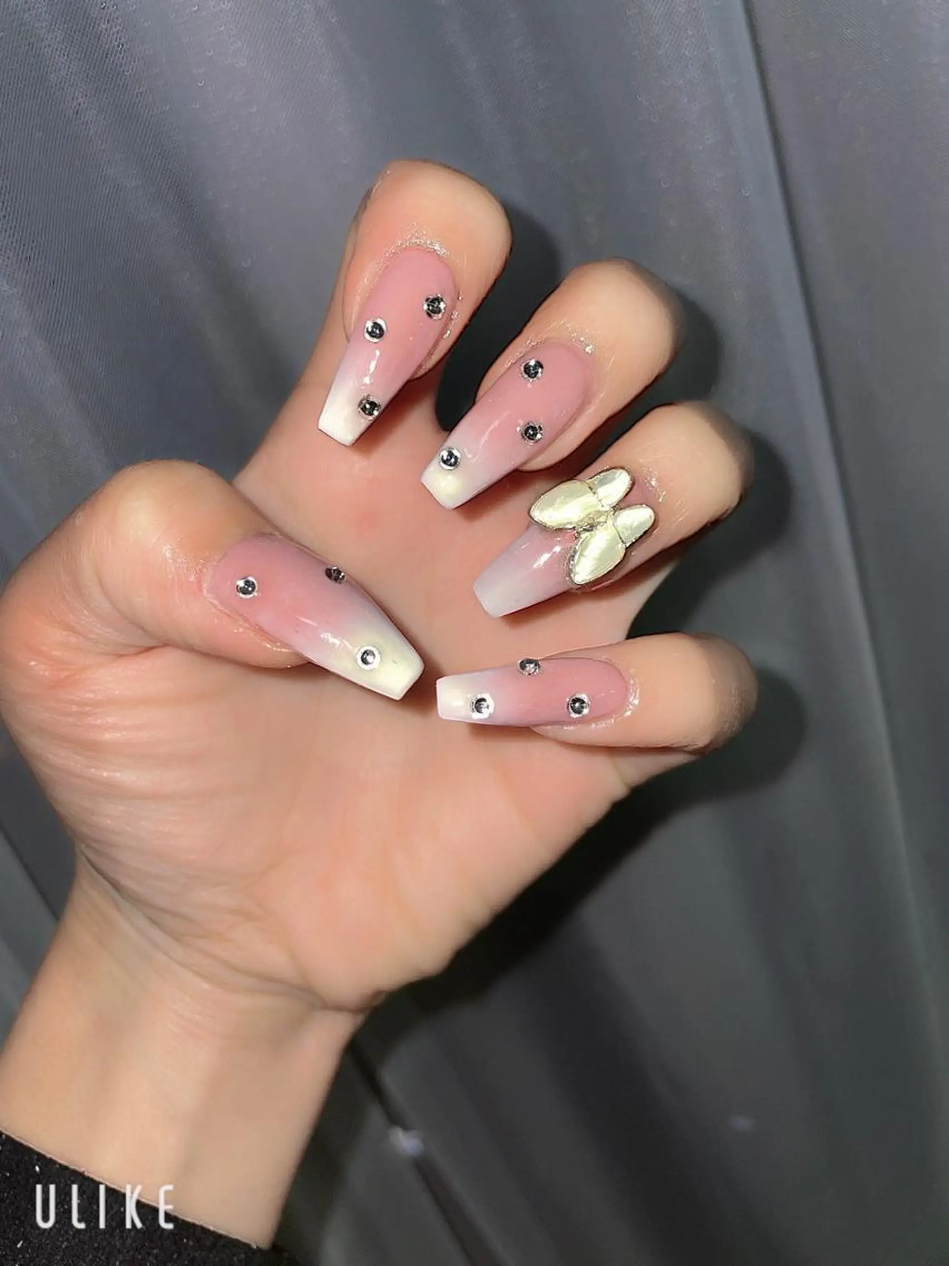 ネイル 高草木 桃香のネイルデザイン