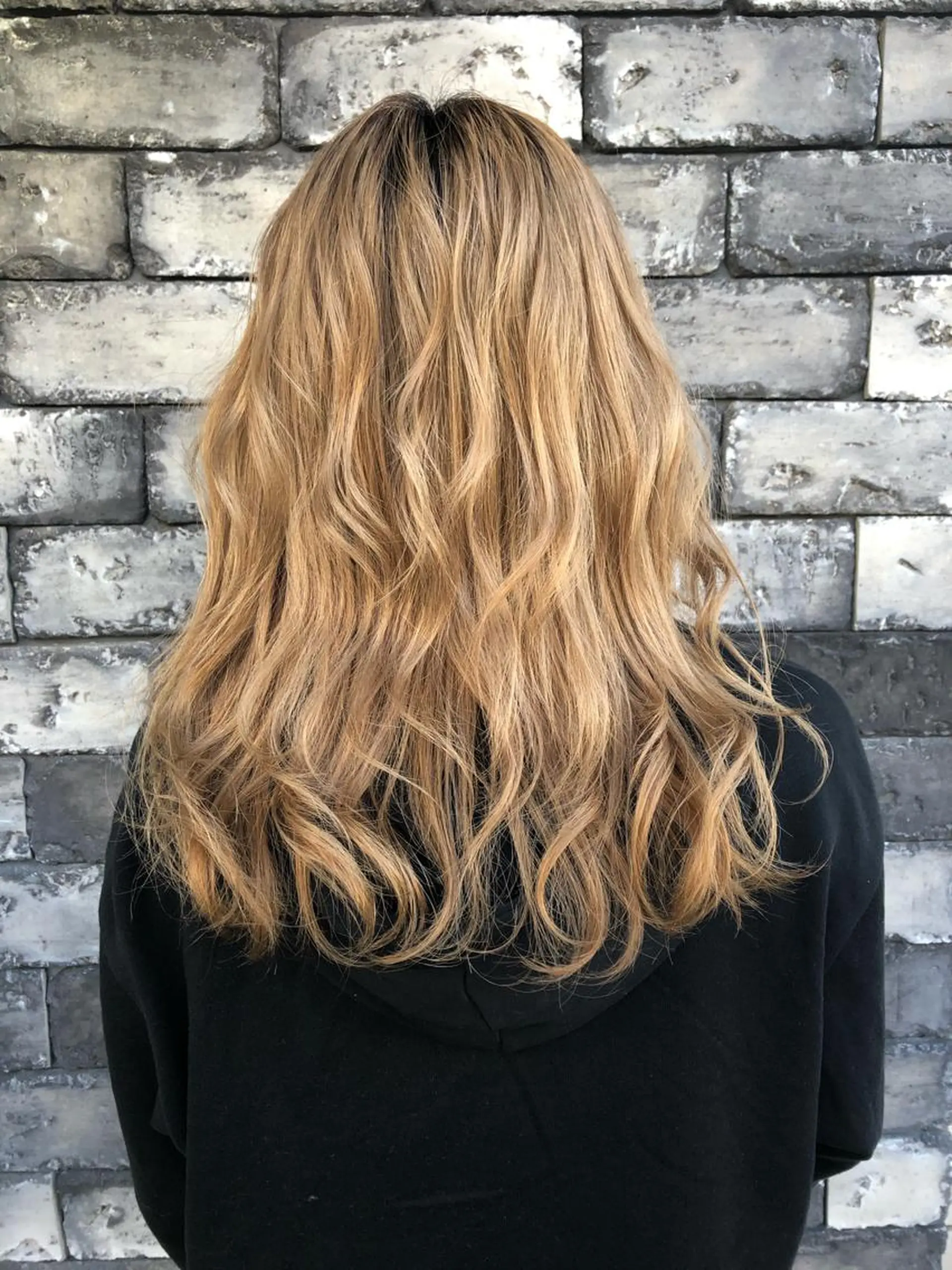 カラー 360°キレイな ショートカットのヘアスタイル