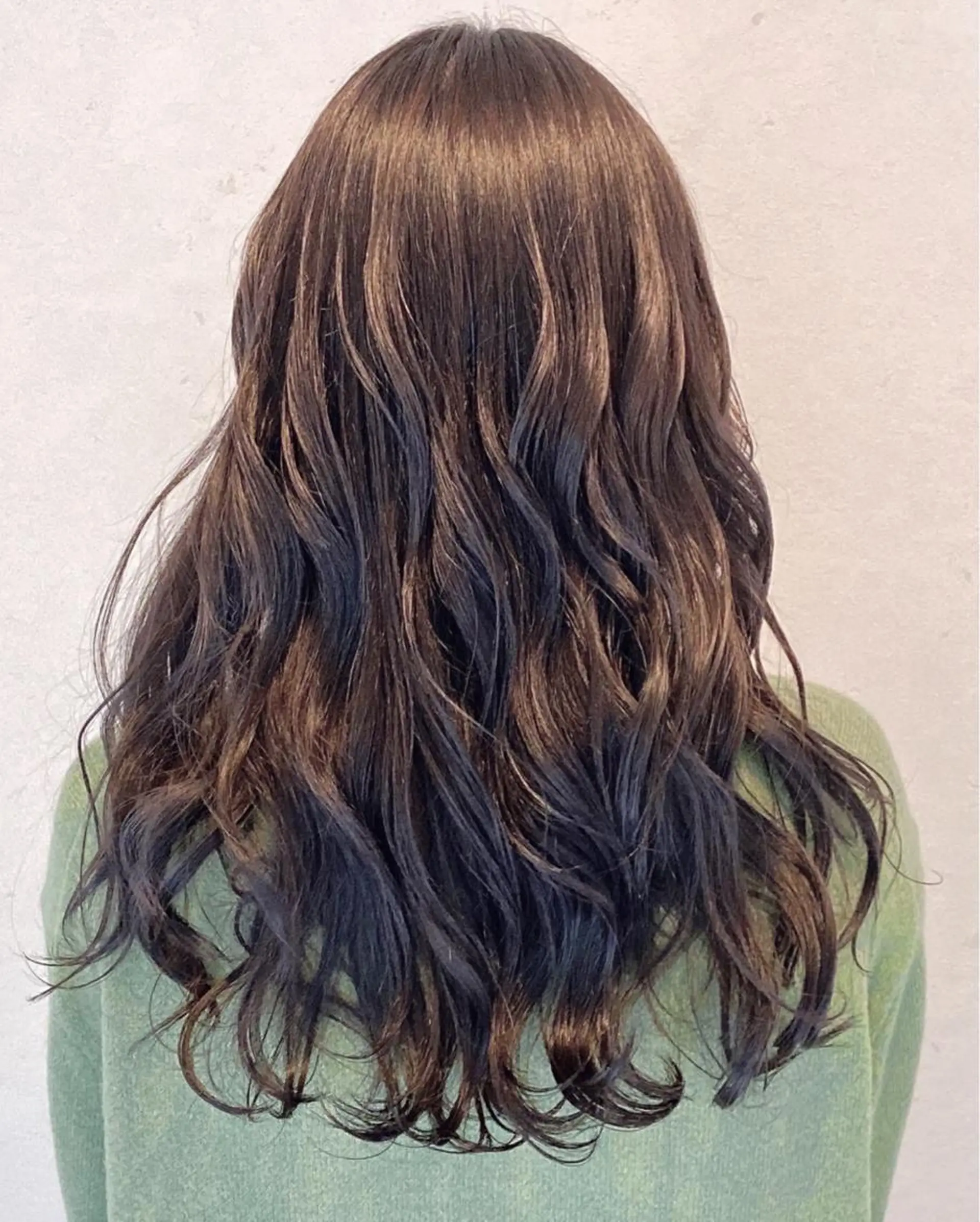 セミロング カラー 伊藤 さやかのヘアスタイル