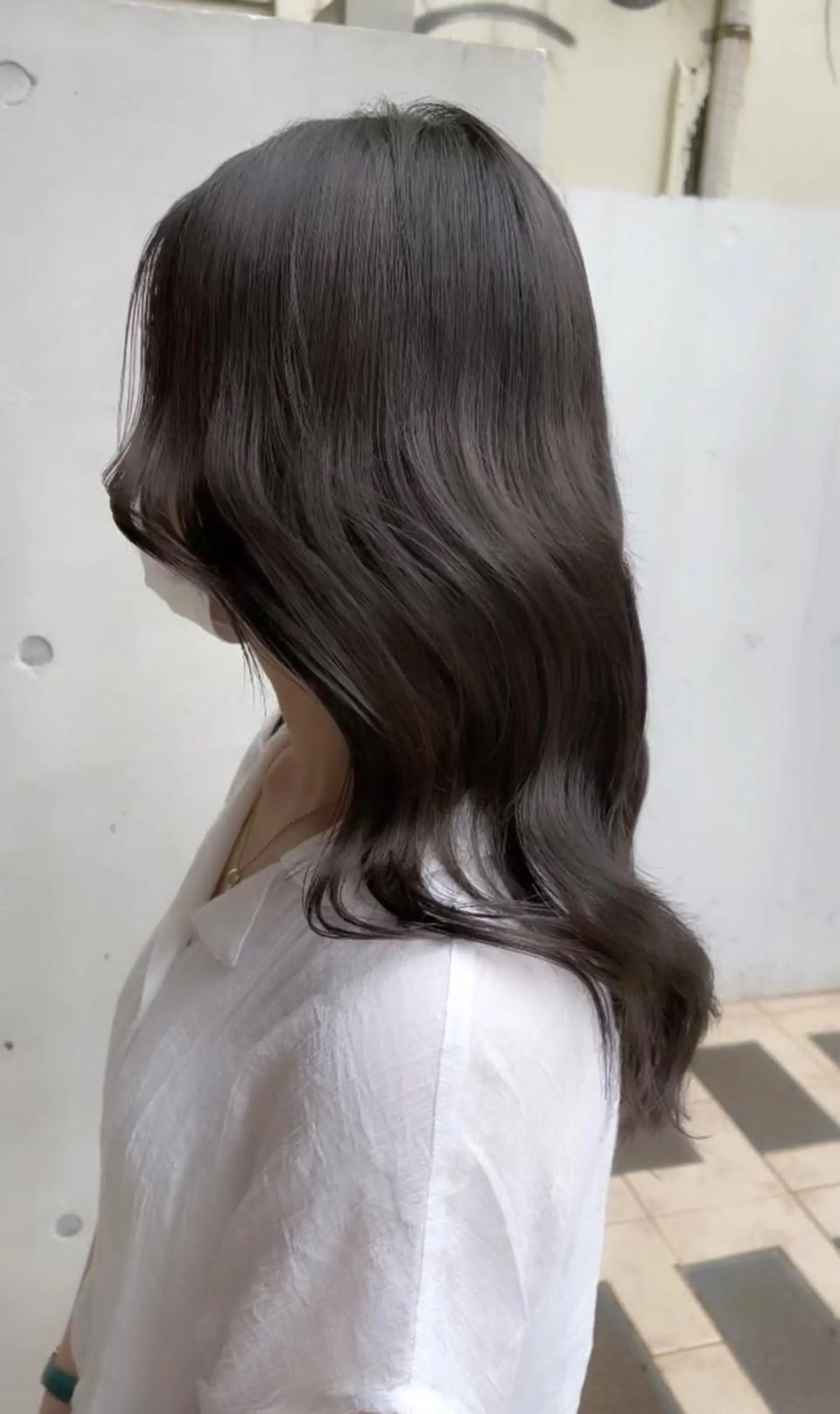 ロング カラー ブリーチ 透明感カラー ハイトーンカラー 泉 堅也のヘアスタイル