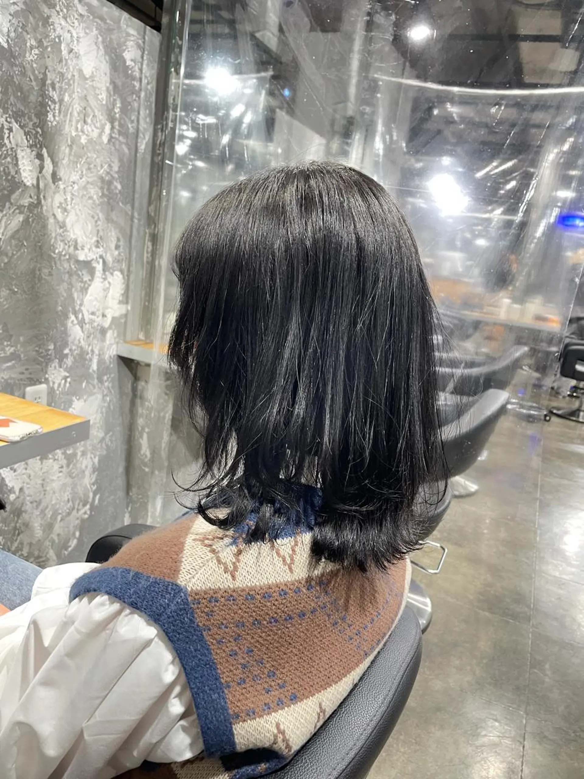 ミディアム カラー ウルフカット カット ヘアカラー トリートメント ヘッドスパ ヘアセット ベージュカラー💖 やすひろのヘアスタイル