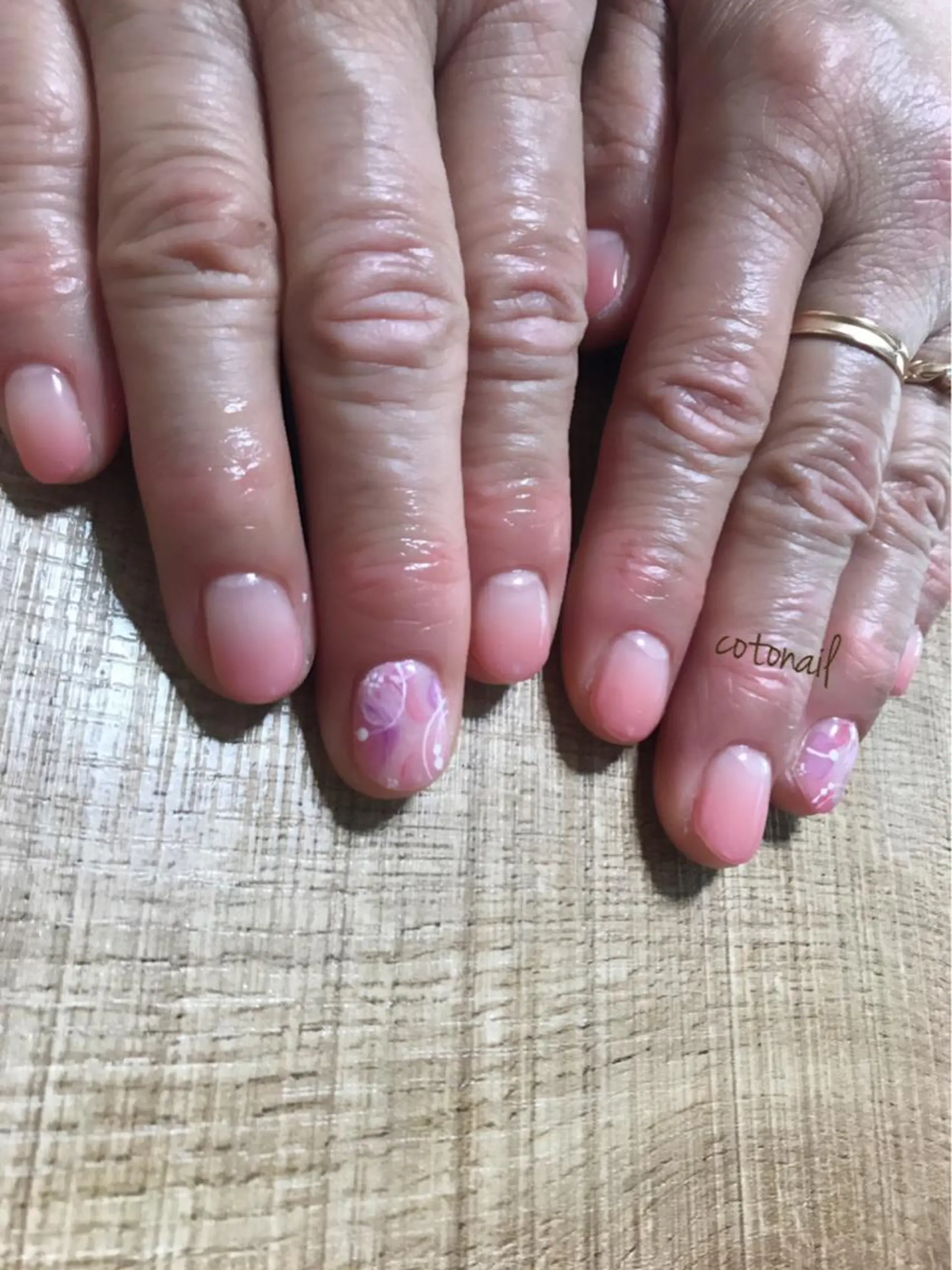 ショート ネイル シンプルネイル ツメトマツゲ .のネイルデザイン