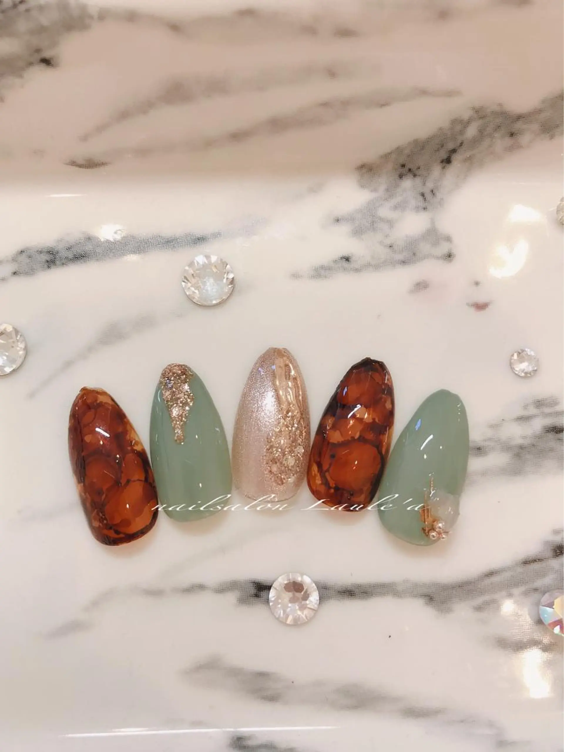 ネイル nailsalon Laule'aのネイルデザイン