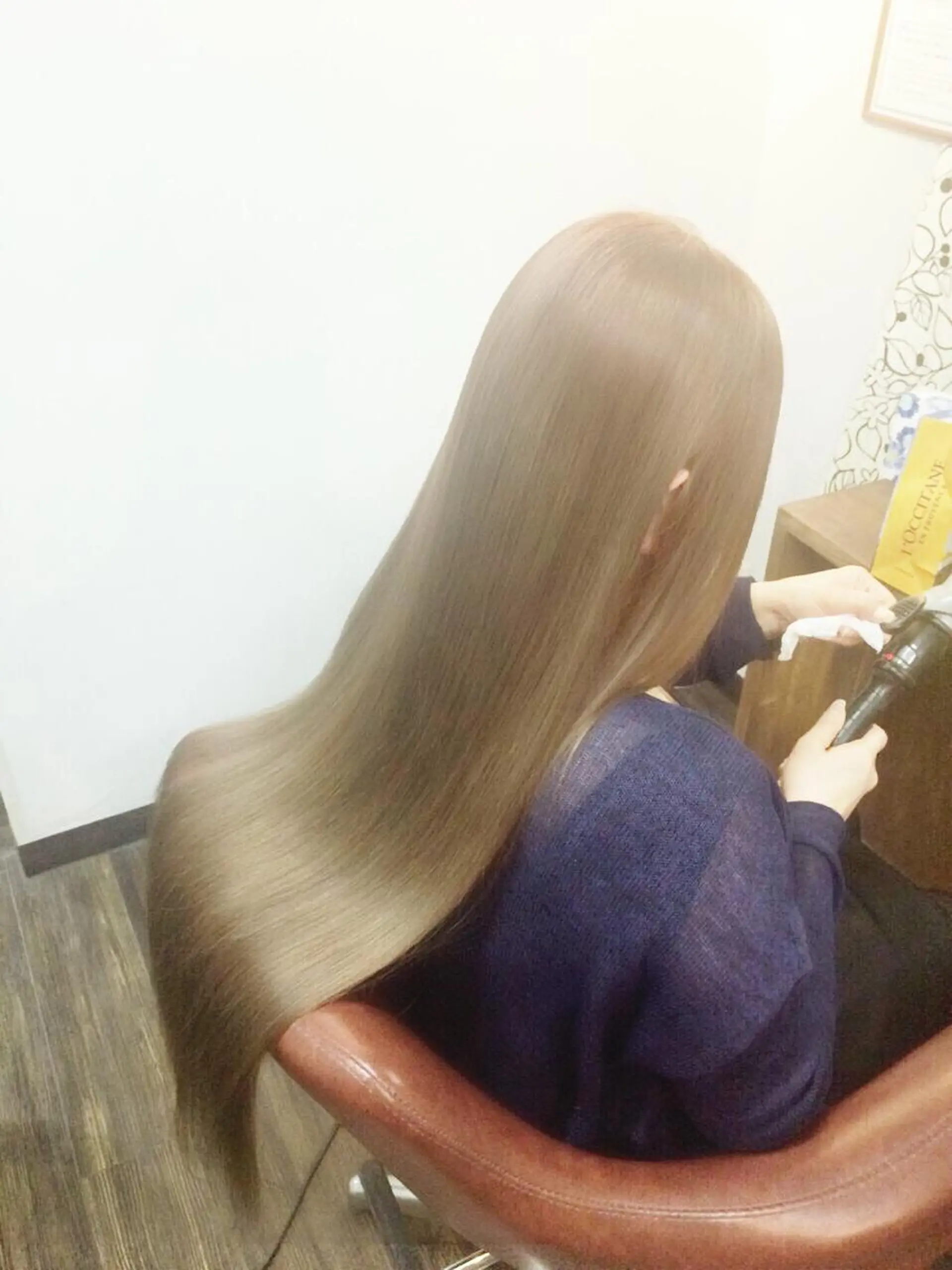 ロング カラー カット ヘアカラー トリートメント 横川 貴勲のヘアスタイル