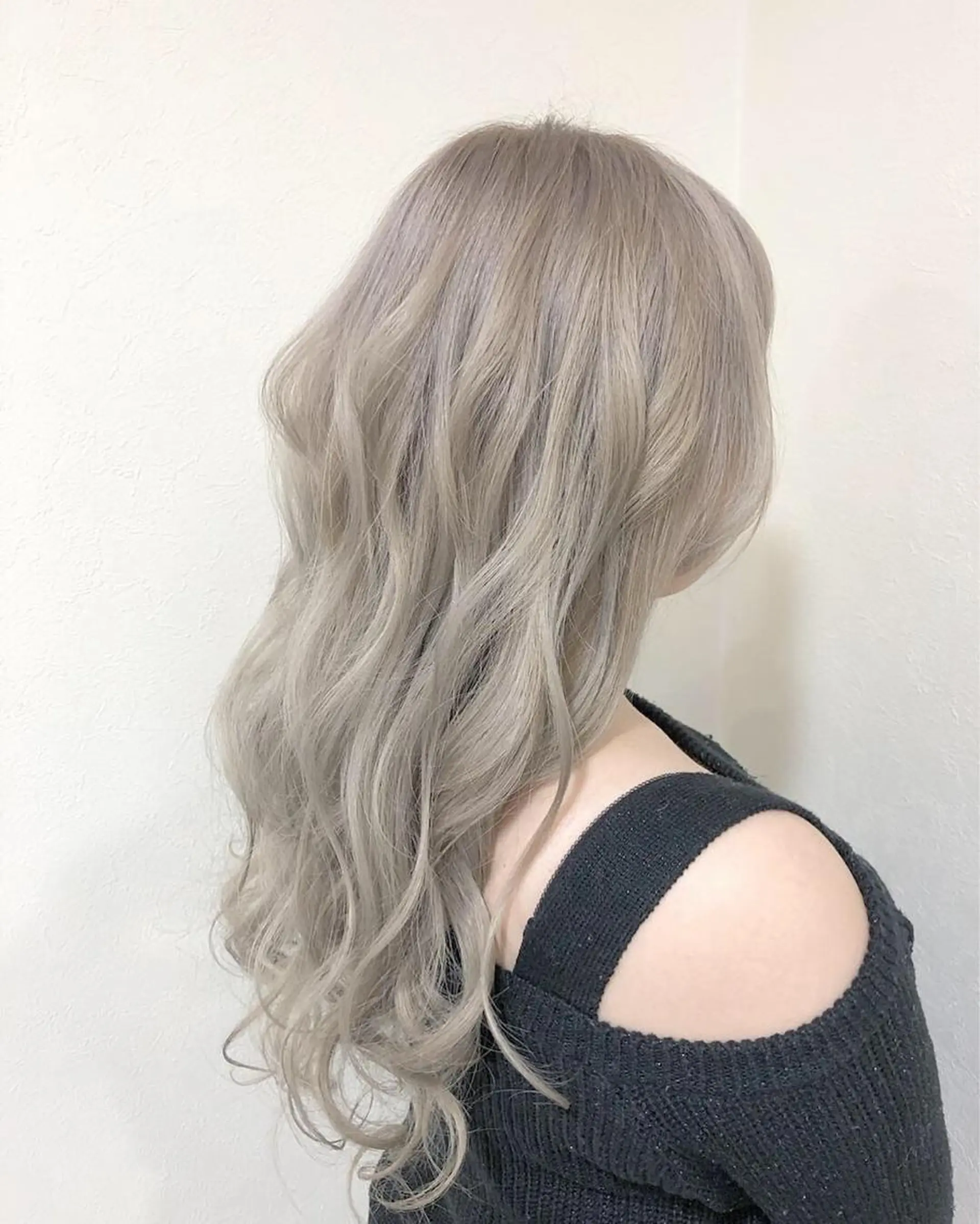 ロング ヤマグチ ヒカルのヘアスタイル