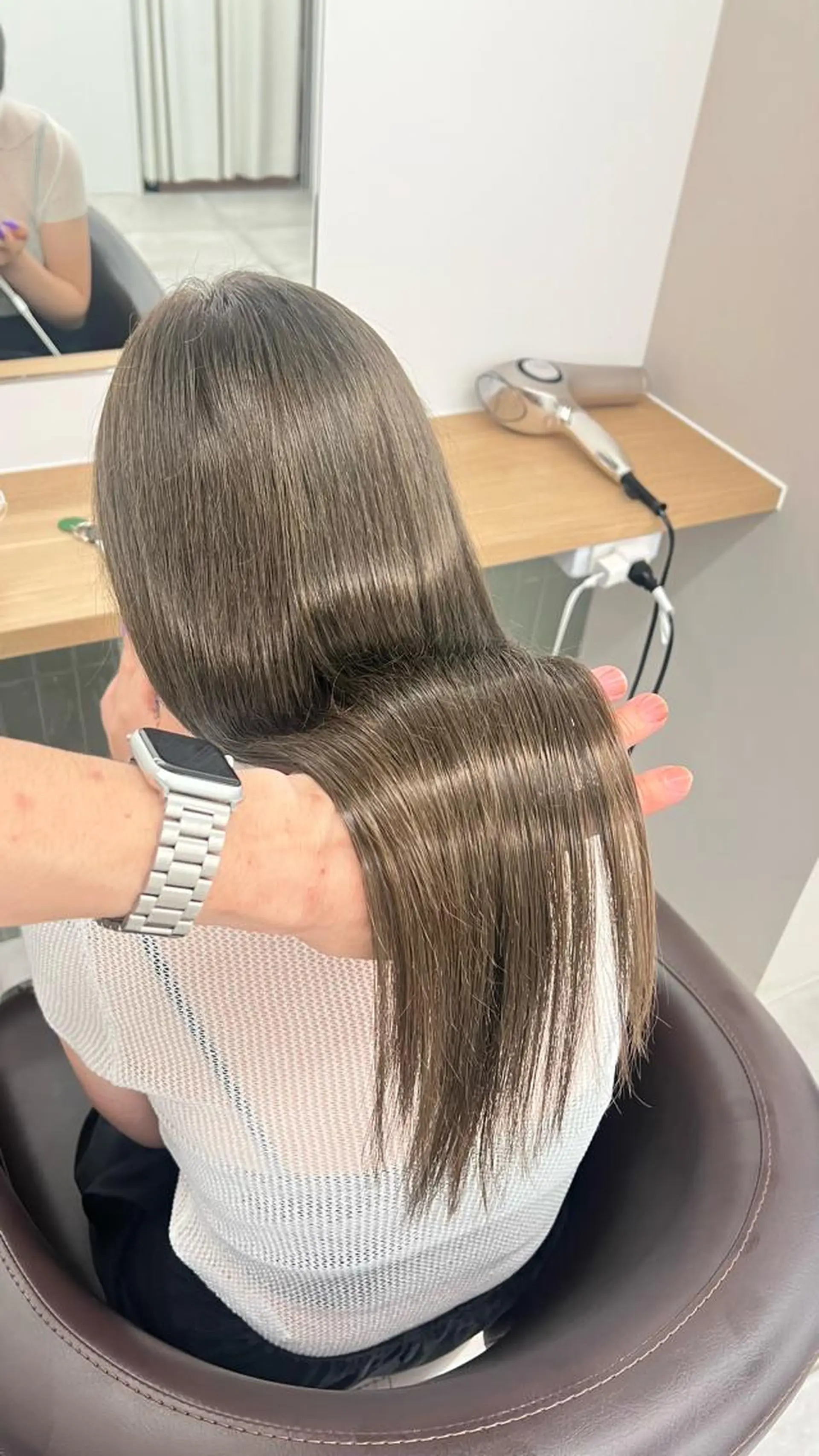 ロング カラー カット ヘアカラー トリートメント 赤みゼロ/透明感 カラー🌿KANTAのヘアスタイル