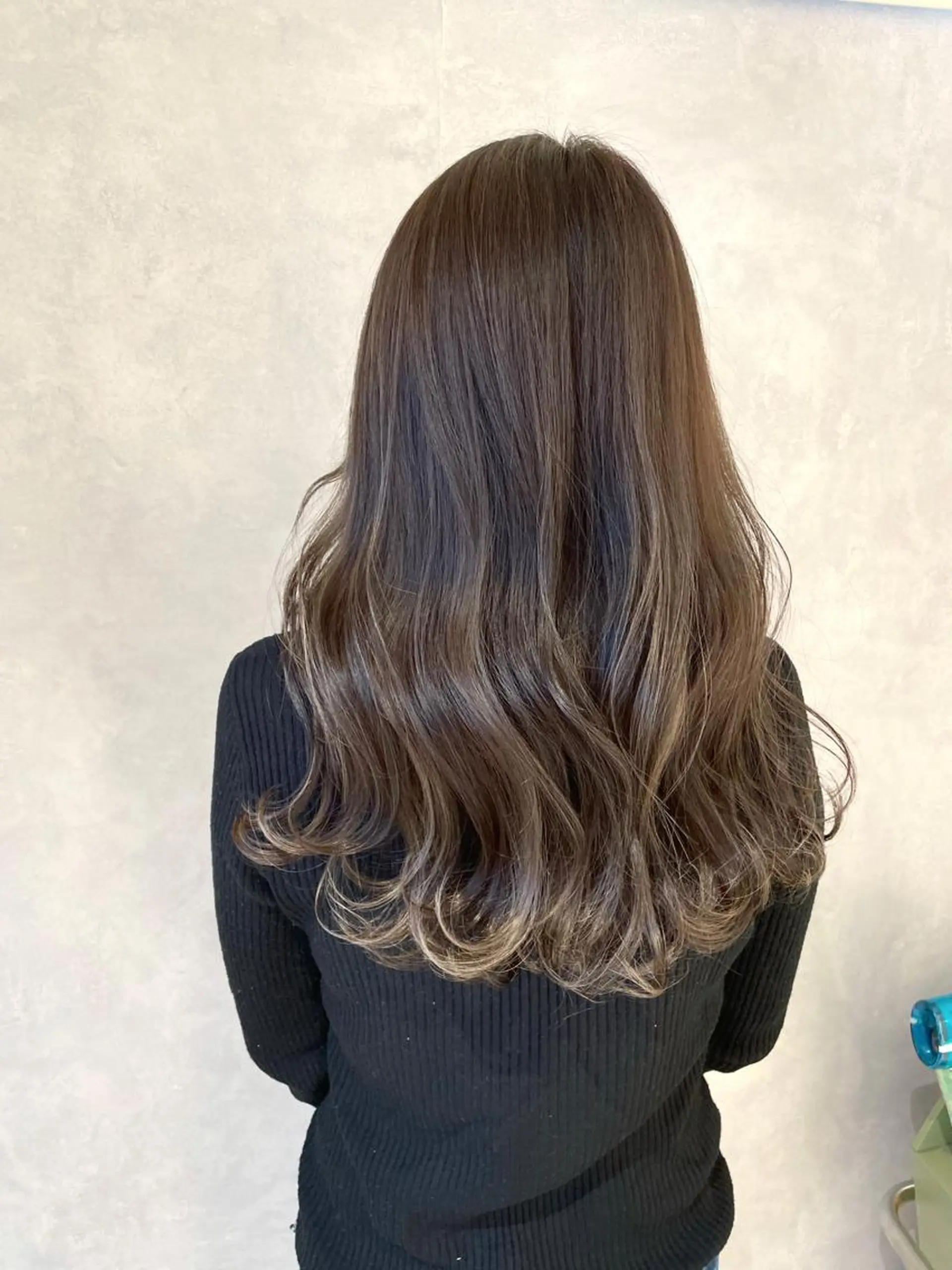 ロング カラー ハイライトカラー ハイライト 美髪カラー✨本間 貴広のヘアスタイル