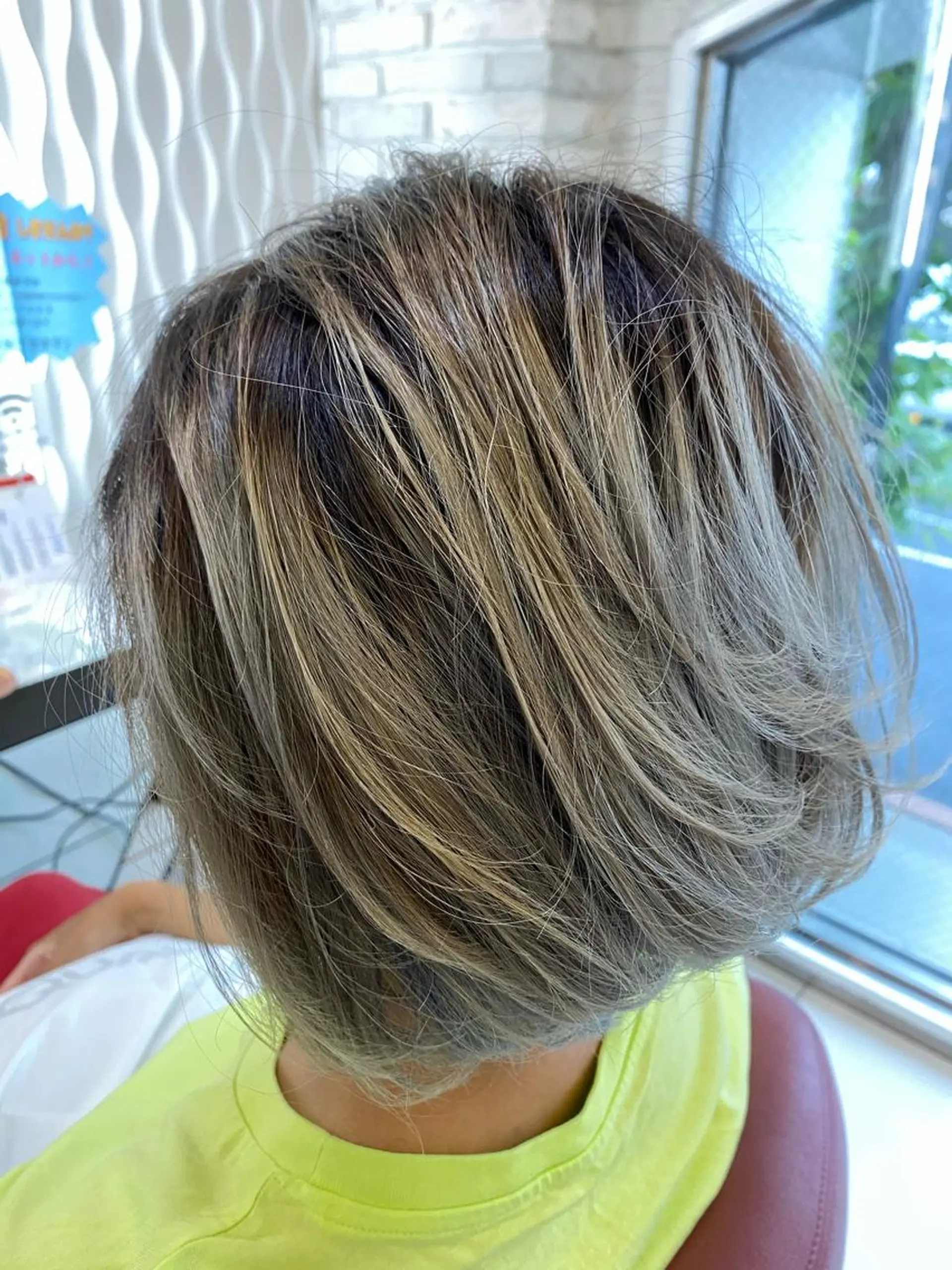 ショート カラー 瀬川 茉衣子のヘアスタイル