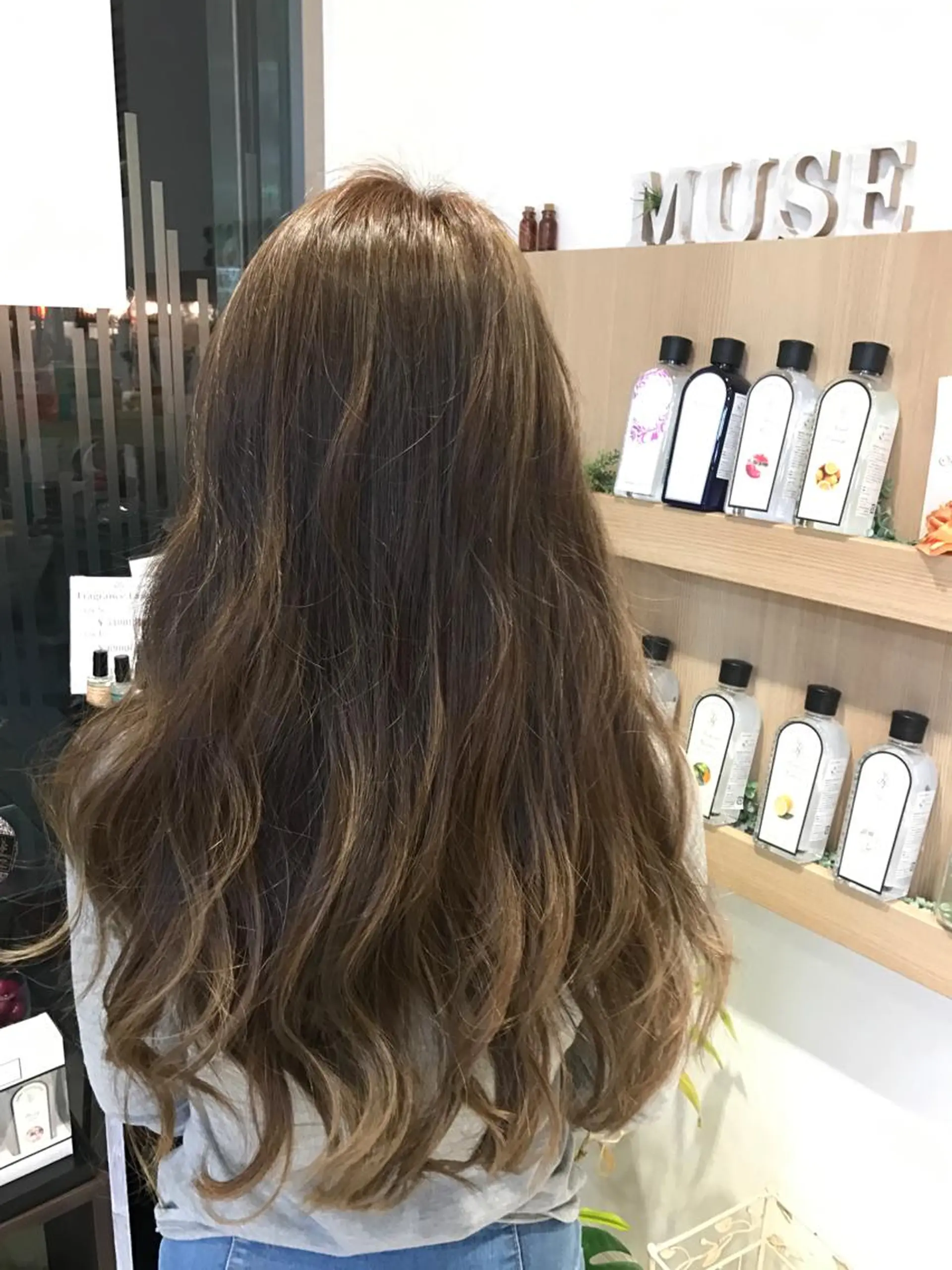 ロング カラー ヘアアレンジ アディクシーカラー アッシュ グラデーションカラー ハイライトカラー ハイライト スズキ シオリのヘアスタイル