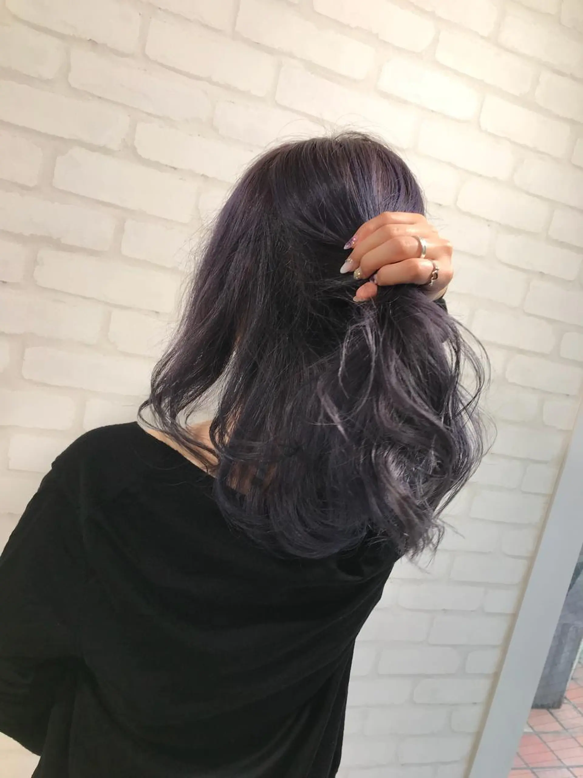 ロング アッシュ パープルカラー Selene hair OSAKAのヘアスタイル