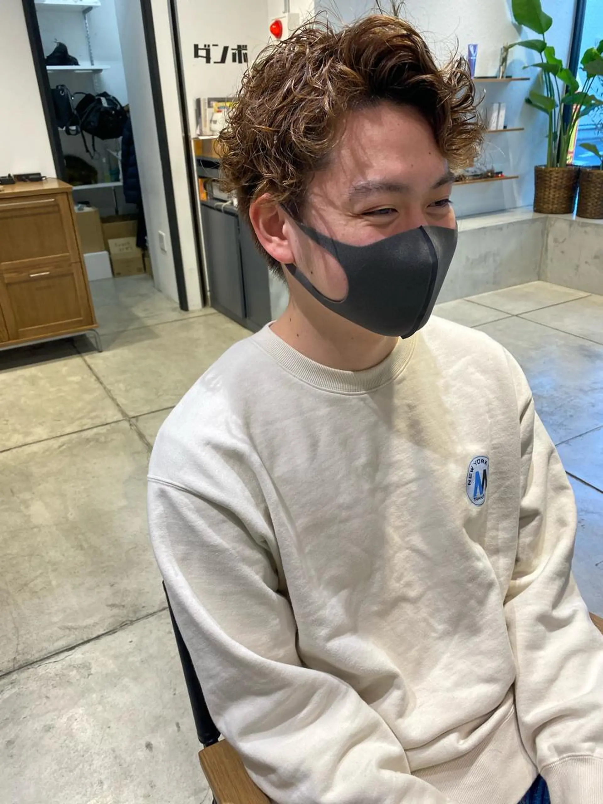 ショート カラー パーマ ヘアアレンジ メンズ アップバング メンズパーマ パーマスタイル🔅 sayacaのヘアスタイル