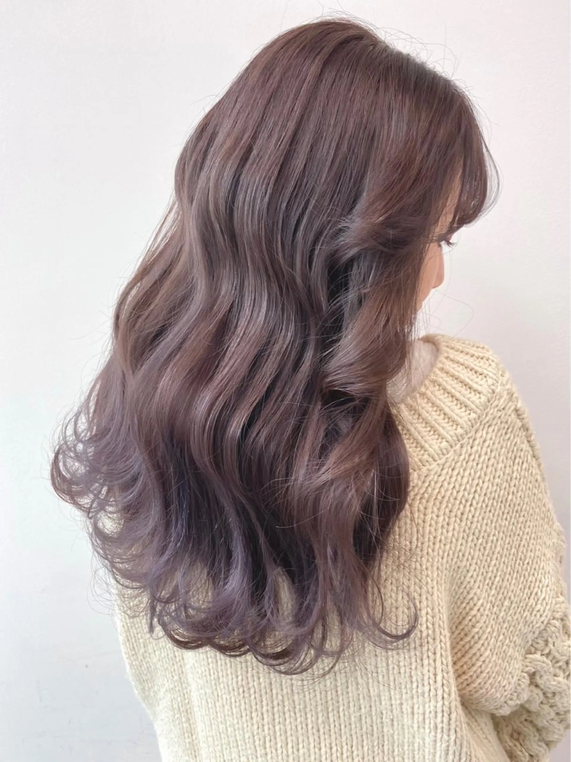 ミディアム カラー イヤリングカラー グレージュ インナーカラー ラベンダーカラー ラベンダーグレージュ momo所属・メンズヘアメイク 🩵Mayuki🩵のヘアスタイル