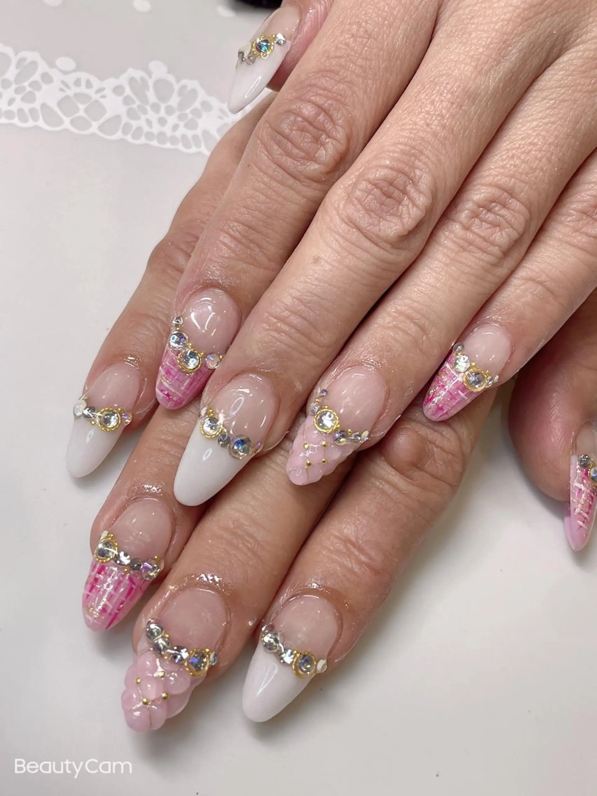 ミディアム ネイル ハンドネイル 《LB》ラブリエ Nail&eyeのマツエク・マツパデザイン