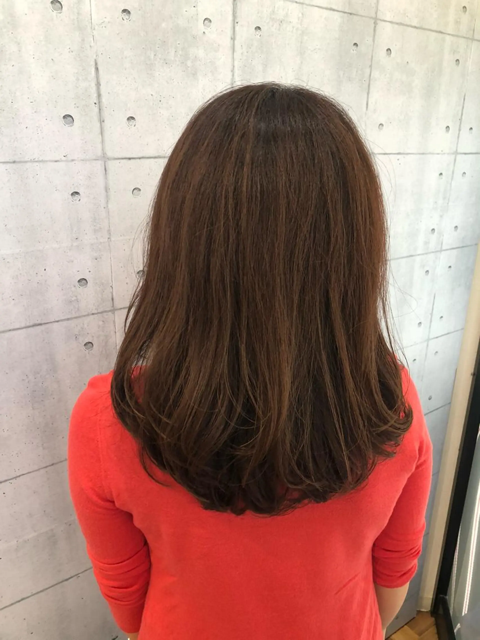 セミロング カラー アッシュ パープルカラー パープルアッシュ ヘアカラー トリートメント 金沢 広美のヘアスタイル