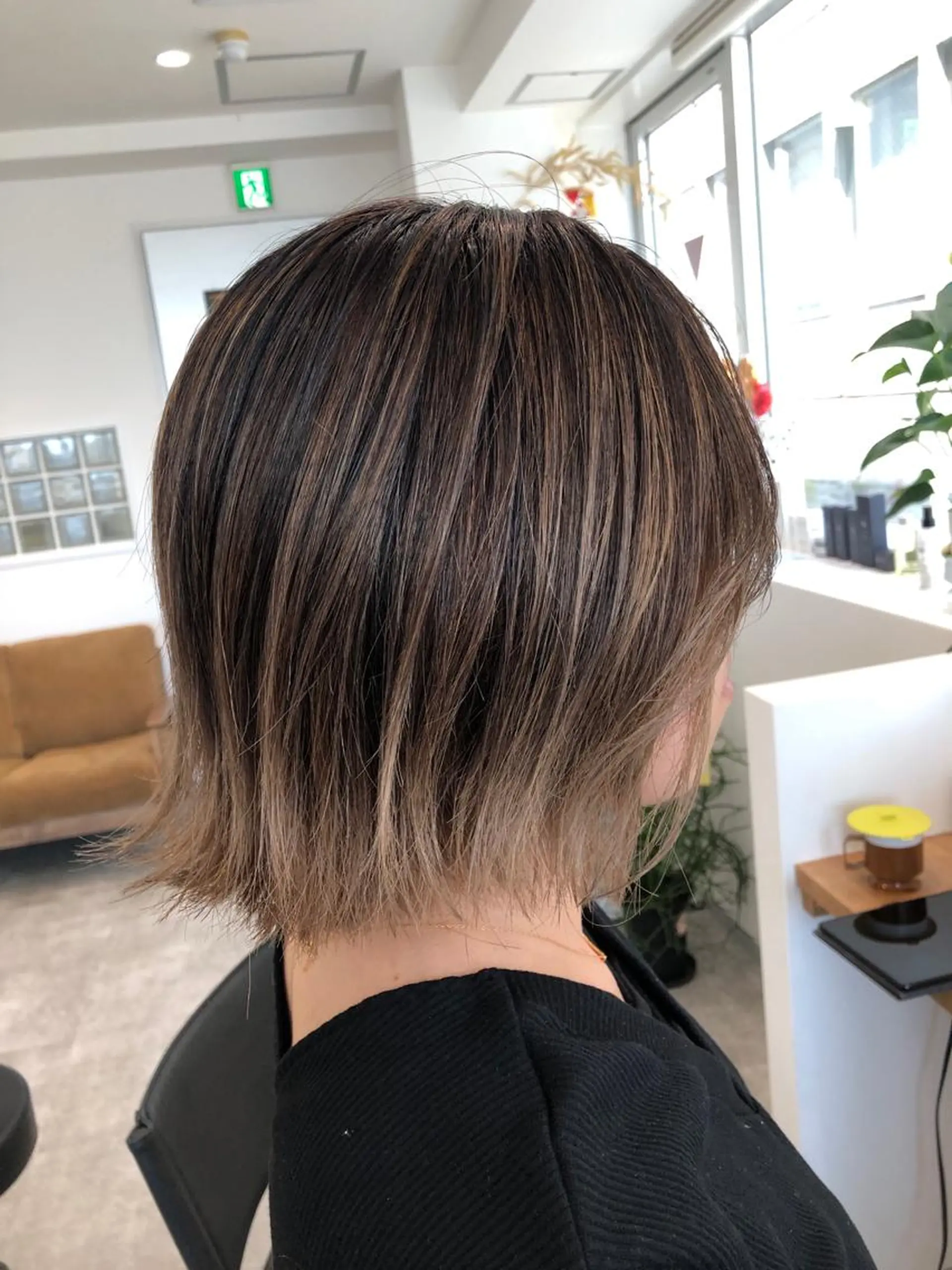 ショート カラー カット ヘアカラー トリートメント JILBLAN京都 ショート/ハイライトのヘアスタイル