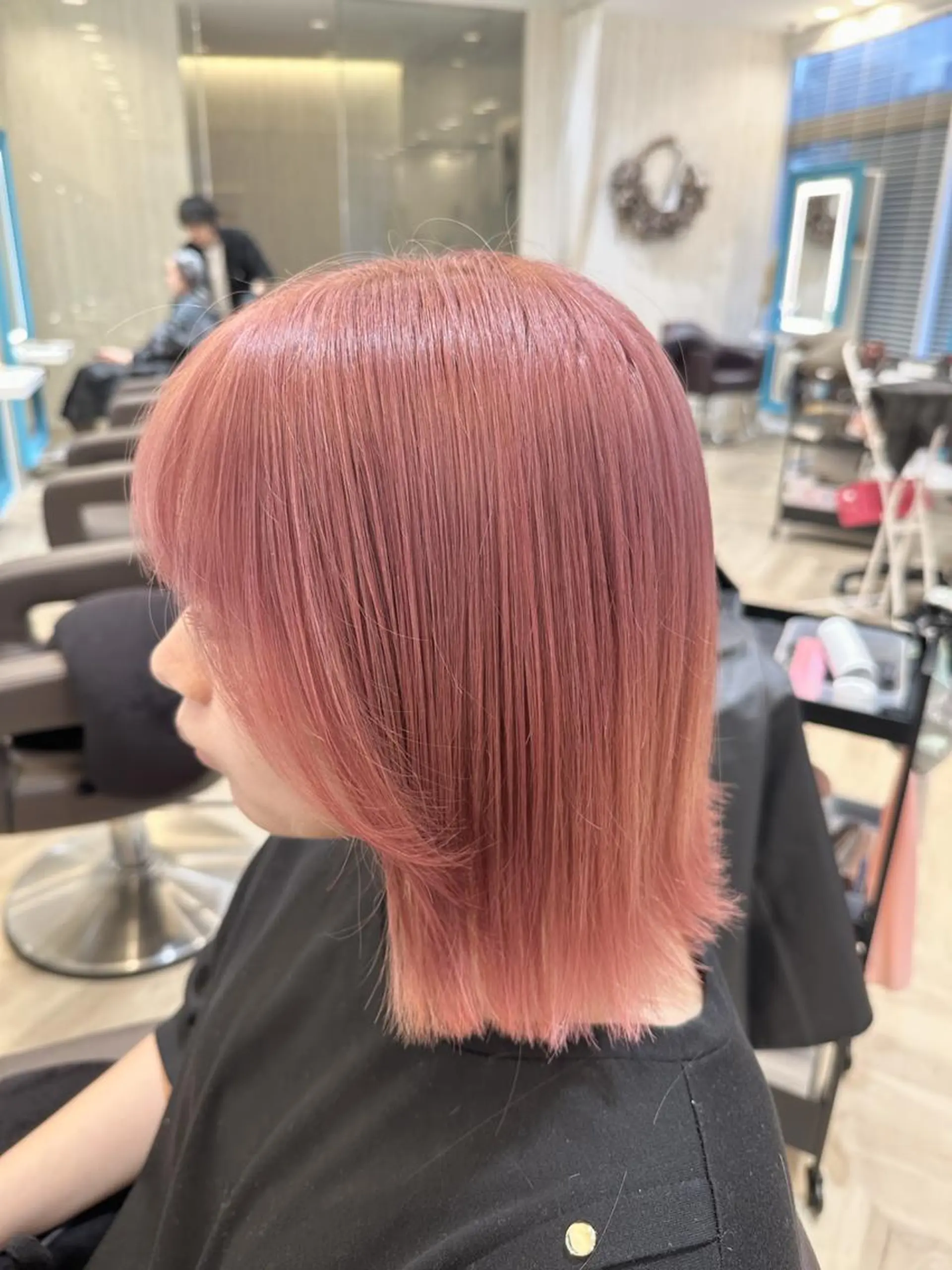 ミディアム カット ヘアカラー レイヤー 髪質改善 fiti横須賀中央のヘアスタイル