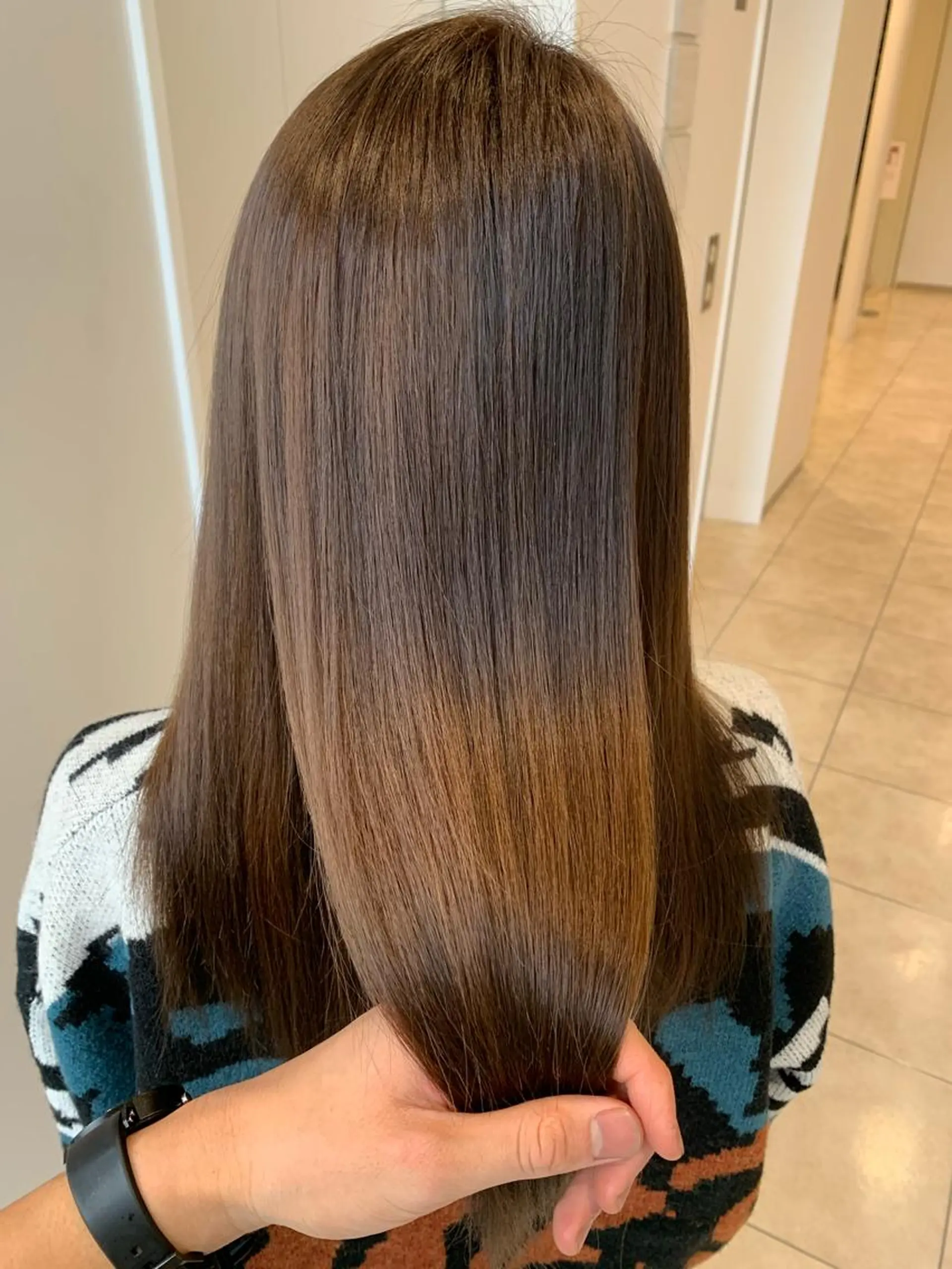 セミロング 髪質改善 トリートメント カット講師 久保匠のヘアスタイル