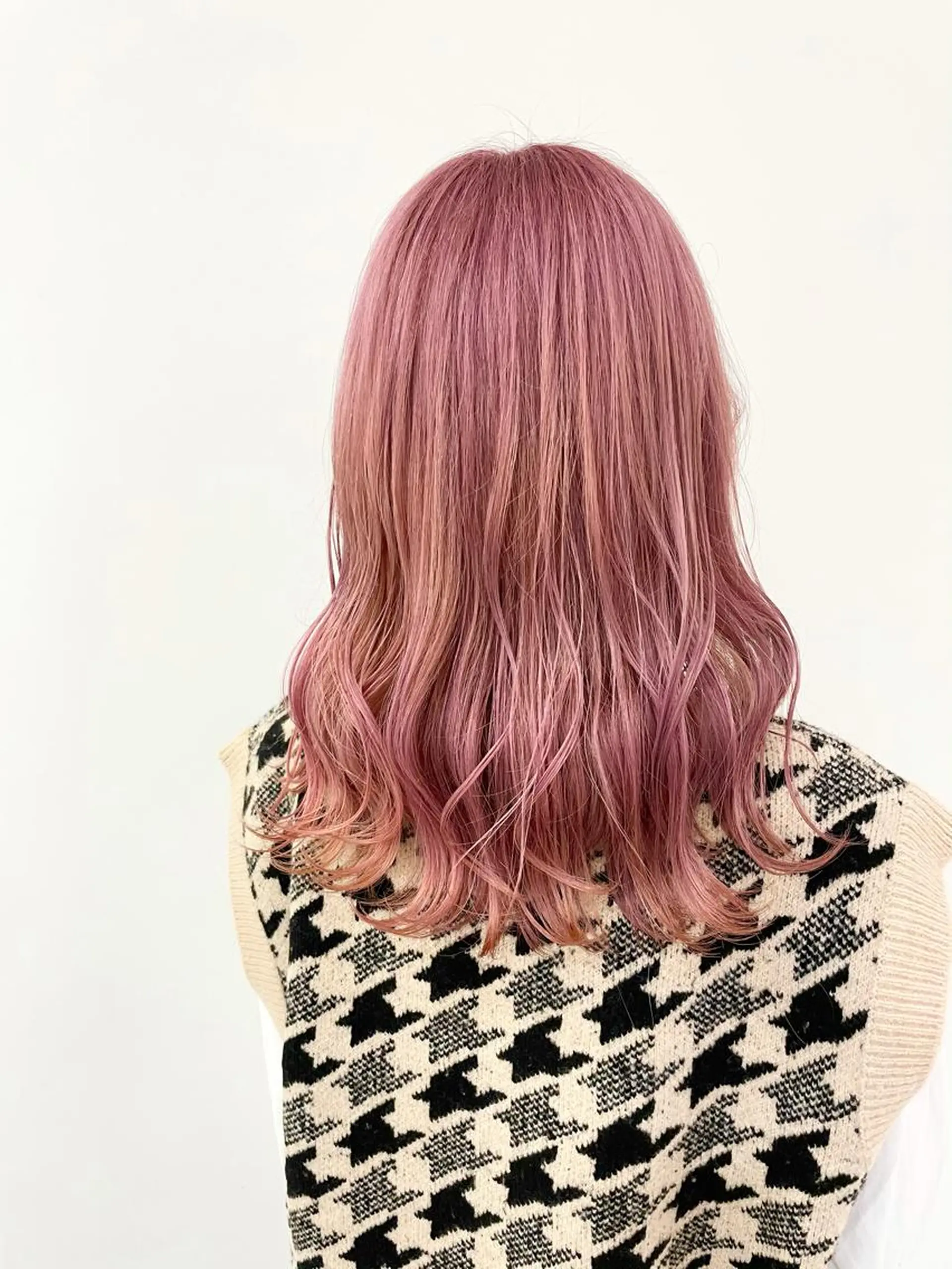 ミディアム カラー カット ヘアカラー エクステ シールエクステ×美髪 改善/ヨシモトカンジのヘアスタイル