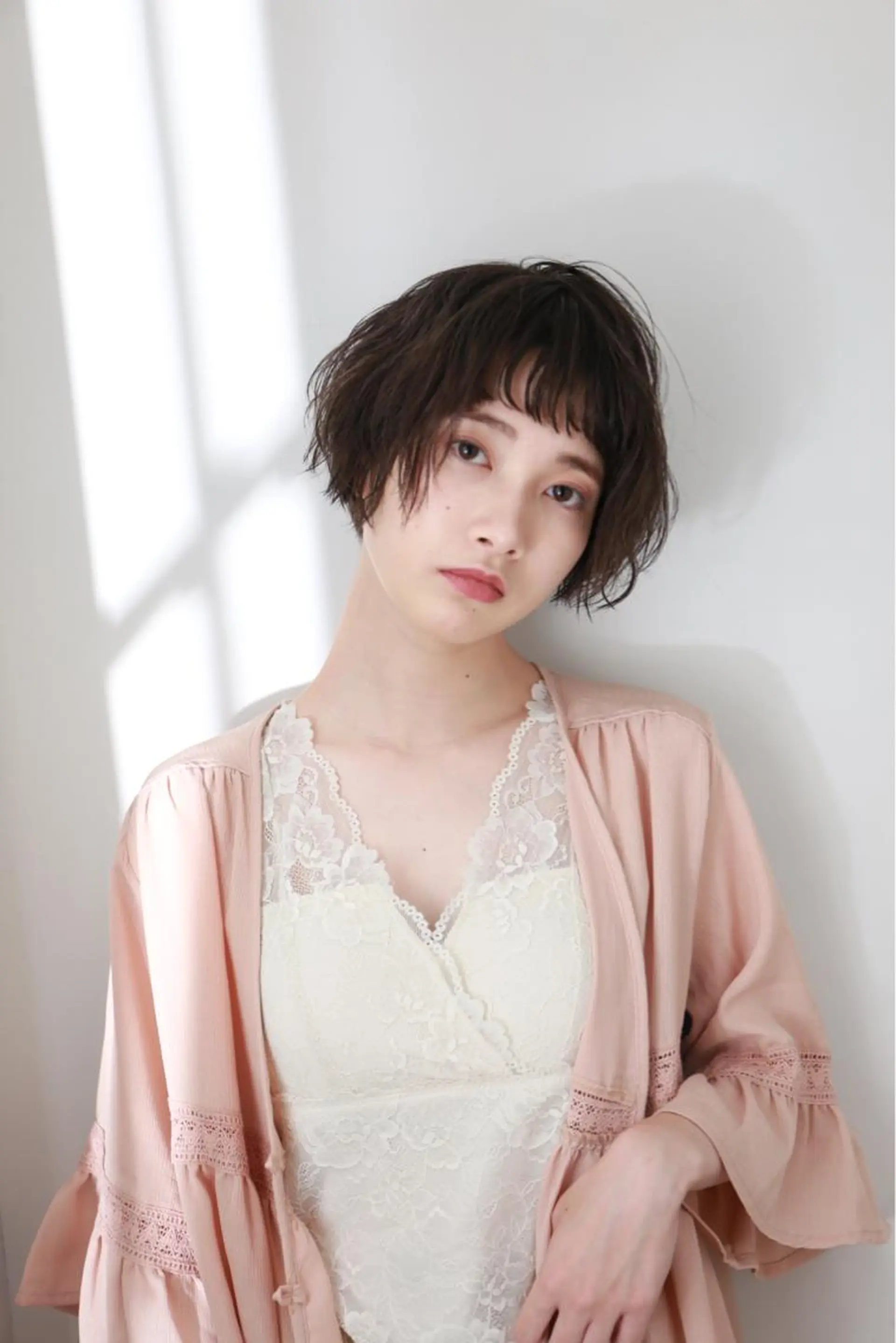 ショート カラー パーマ ヘアアレンジ アッシュ ブルーカラー ブルーアッシュ カット ヘアカラー 可愛いを作る神 ナオヒロのヘアスタイル