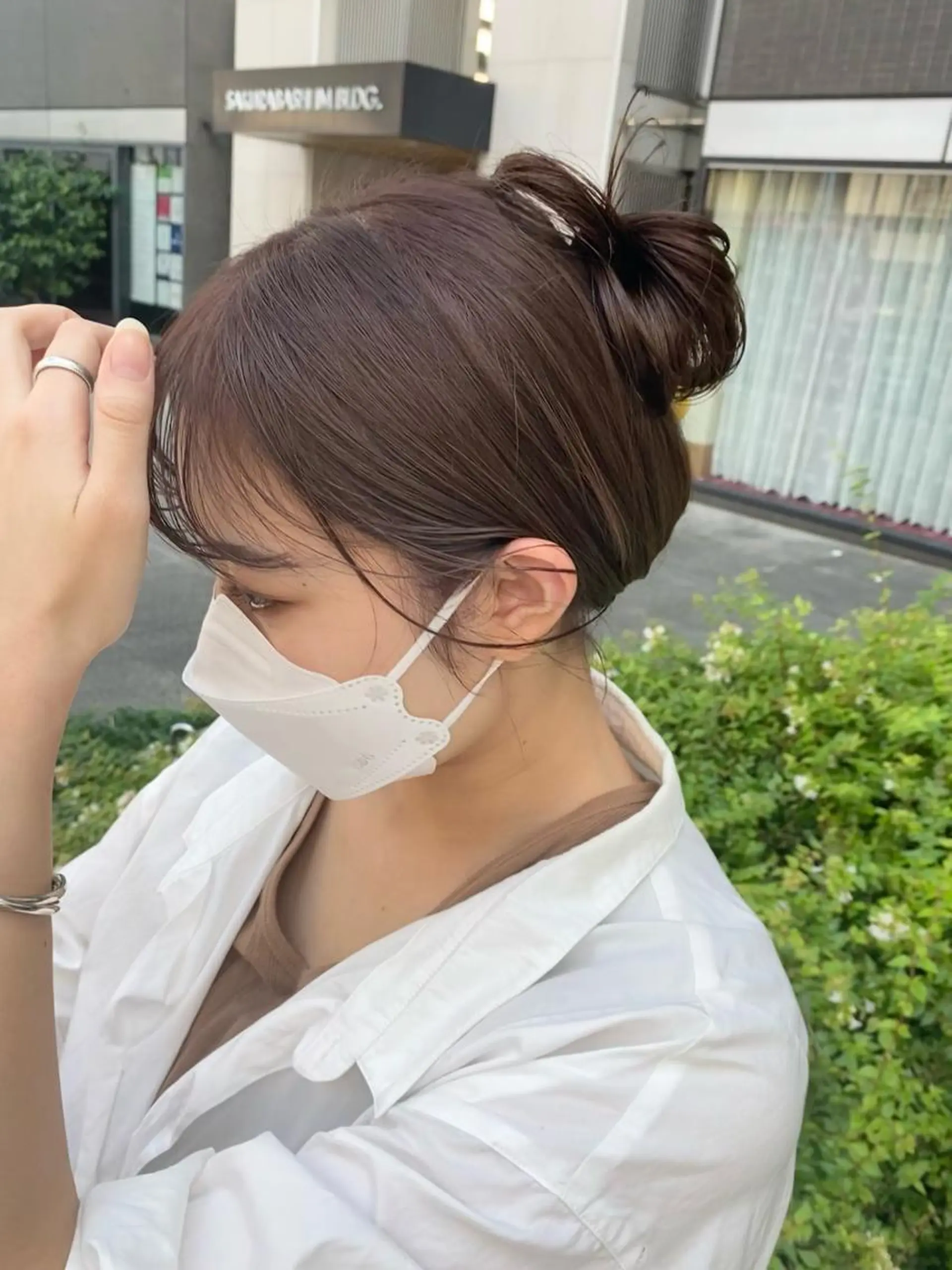 ミディアム デザインカラー/ボブ ブリーチカラー/ユリのヘアスタイル