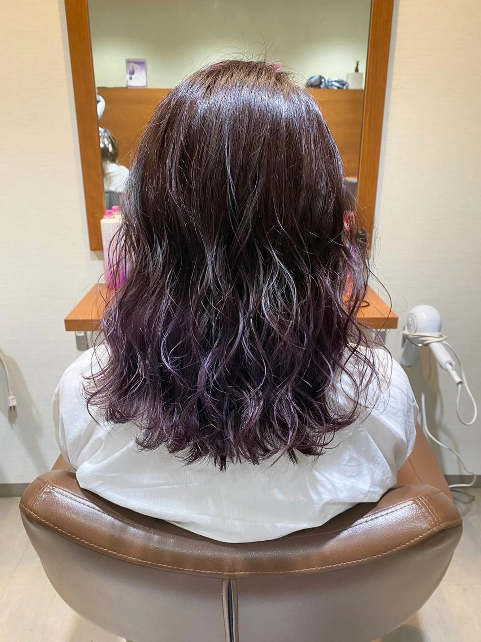 セミロング カラー グラデーションカラー バイオレットカラー ヘアカラー トリートメント 萩原 凌✄﻿のヘアスタイル