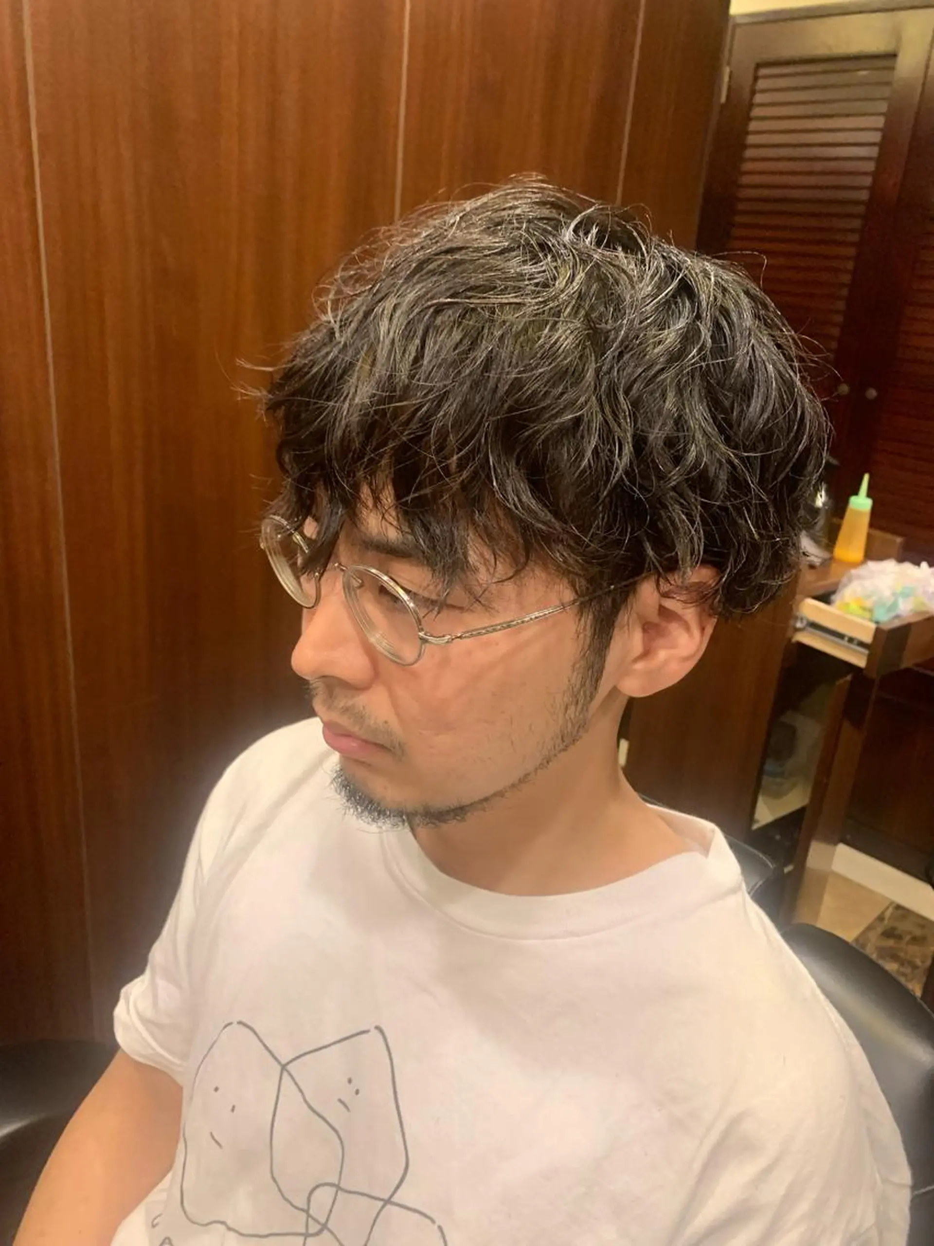 ショート パーマ 新宿駅近！ 💈口コミ多数✨のヘアスタイル