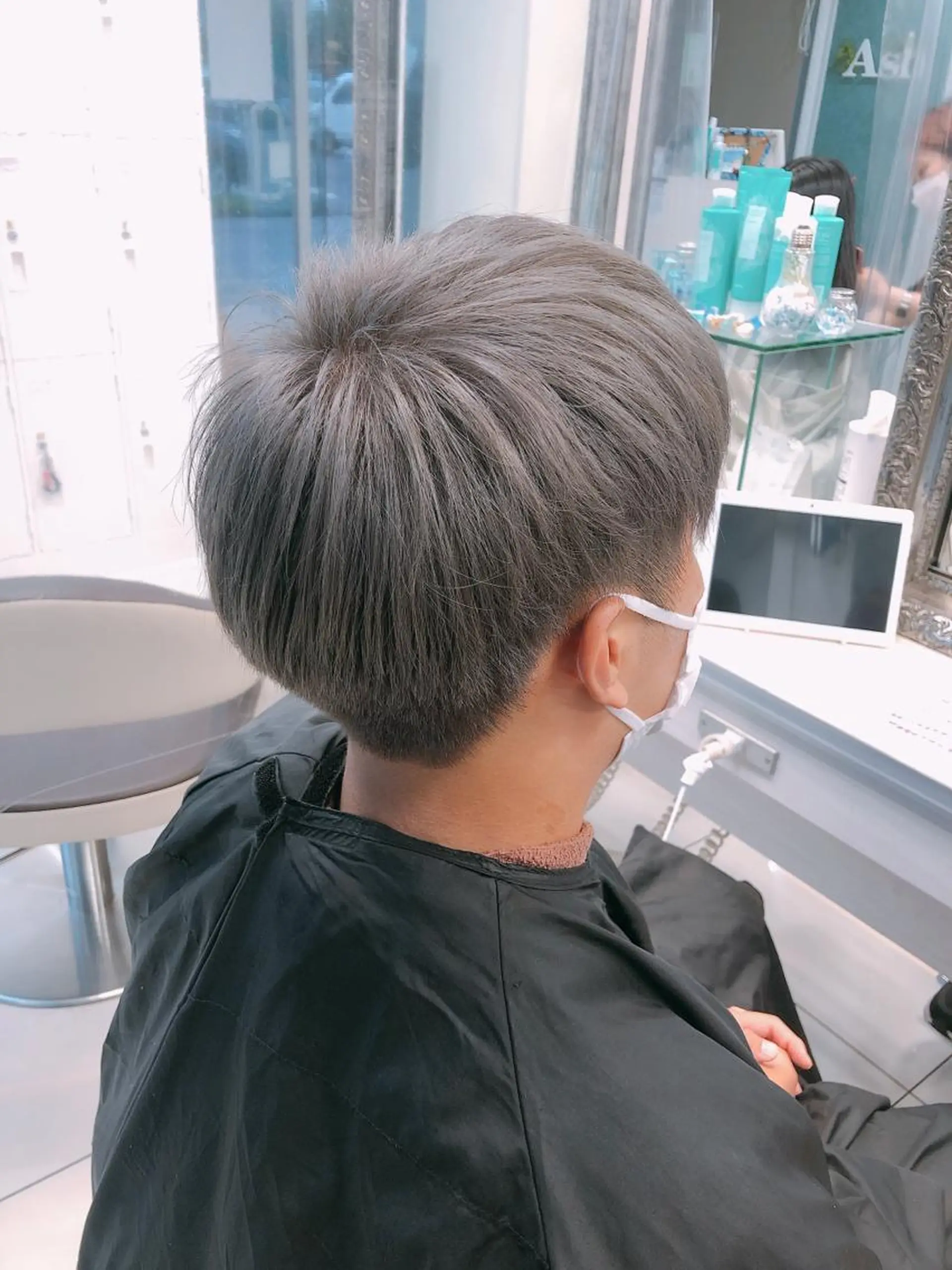 カラー ブリーチ 透明感カラー 炭木 一也のヘアスタイル