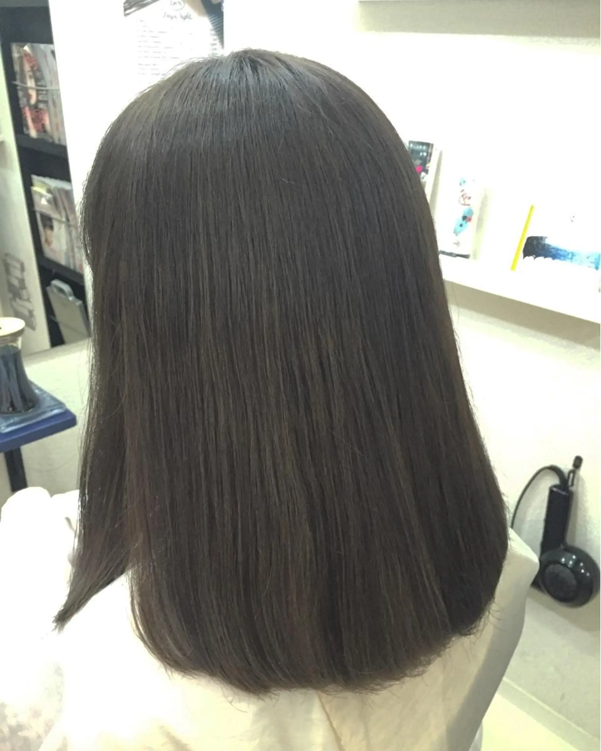 ミディアム カラー ダークグレー 統括ディレクター kuriのヘアスタイル