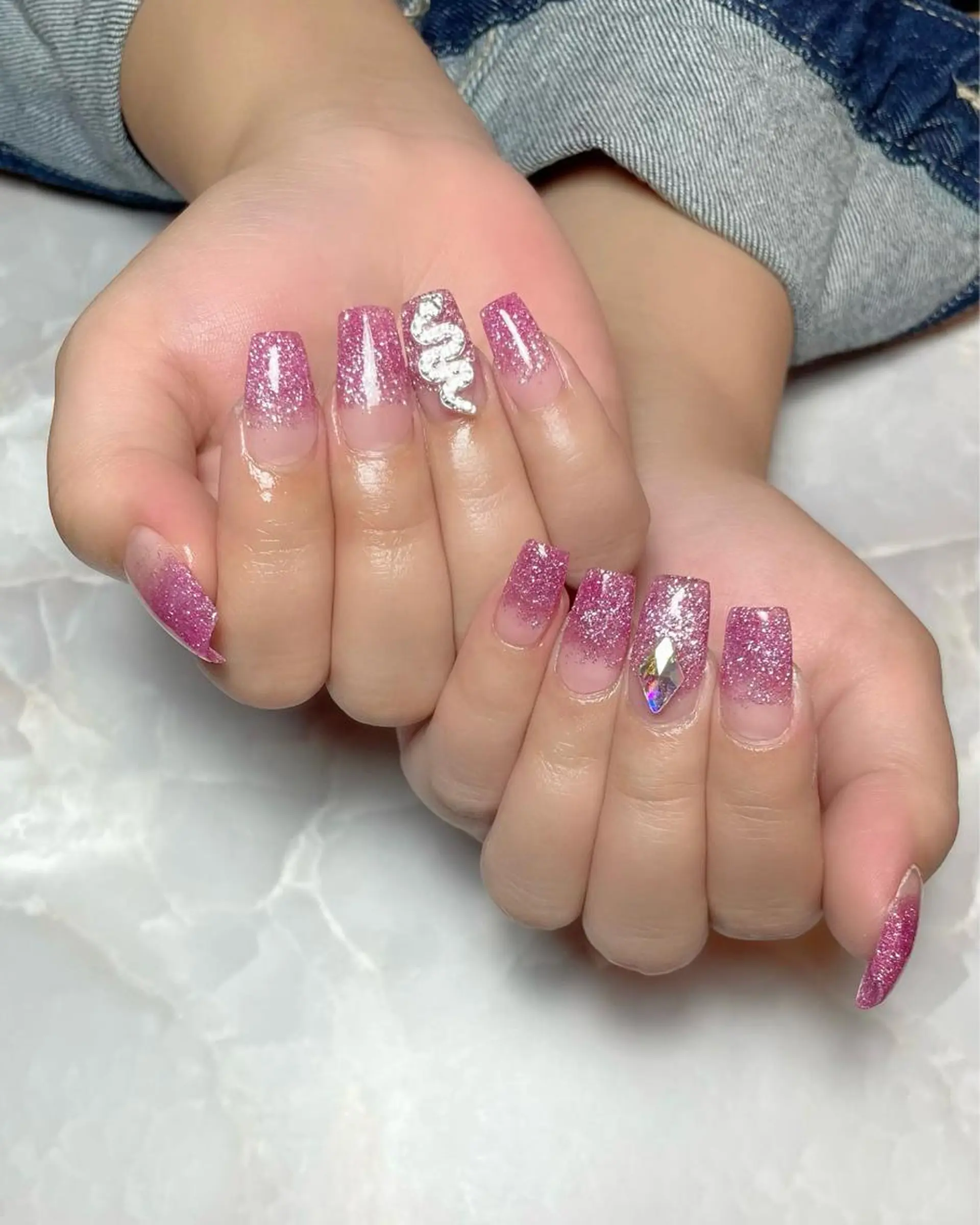 ネイル ハンドネイル Feel ‪‪☺︎‬Yuriaのネイルデザイン