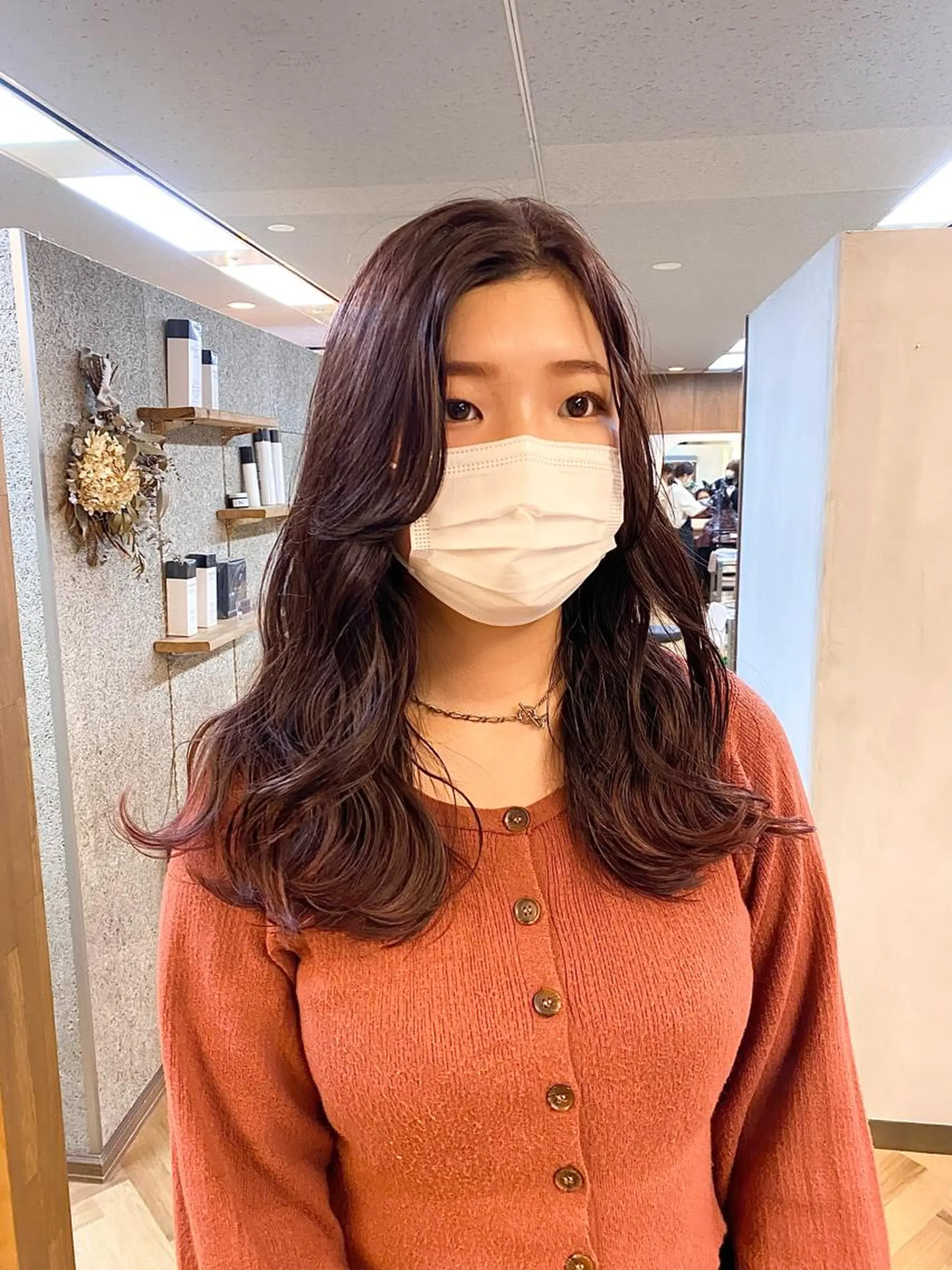 セミロング カラー パーマ ヘアアレンジ ブリーチ ラベンダーカラー ピンクカラー カット ヘアカラー トリートメント ハル🌸柔色/ ブリーチなし/艶髪のヘアスタイル