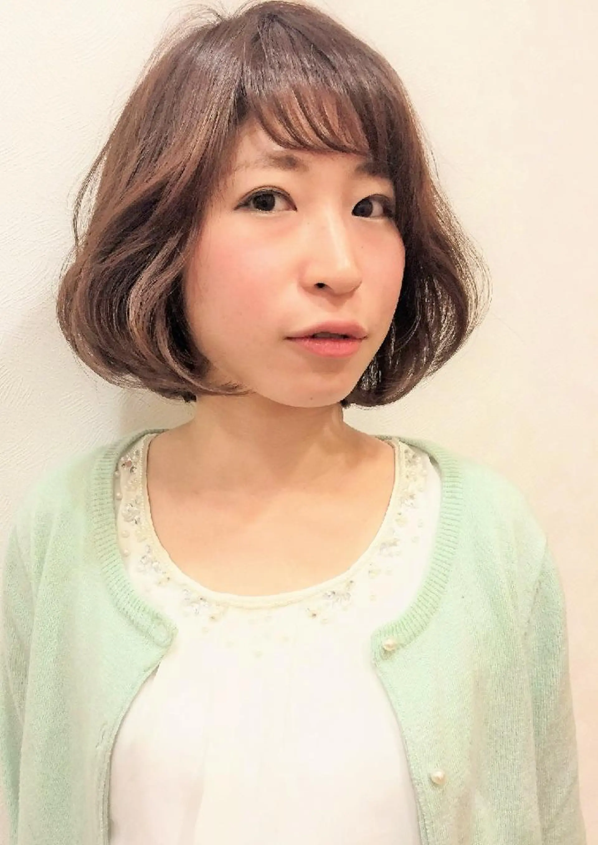 ミディアム カラー パーマ 本間 裕史　のヘアスタイル
