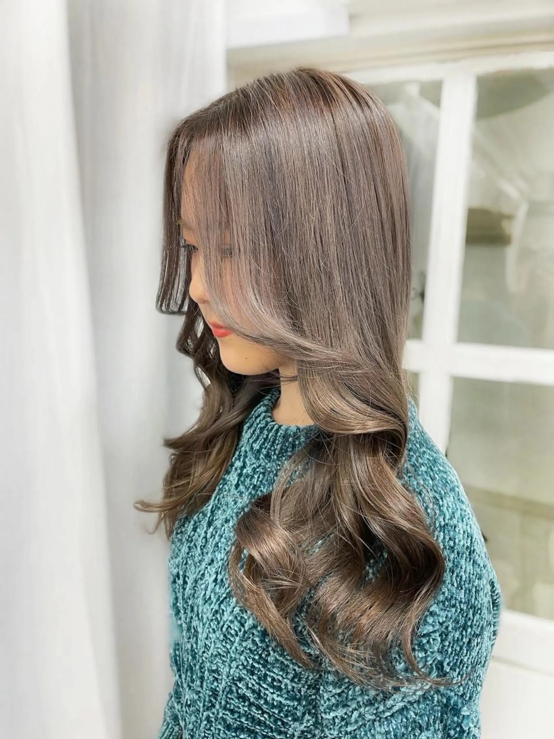 ロング カラー カット ヘアカラー トリートメント ヘアセット 韓国ヘア🤍髪質改善 🇰🇷AKANEのヘアスタイル