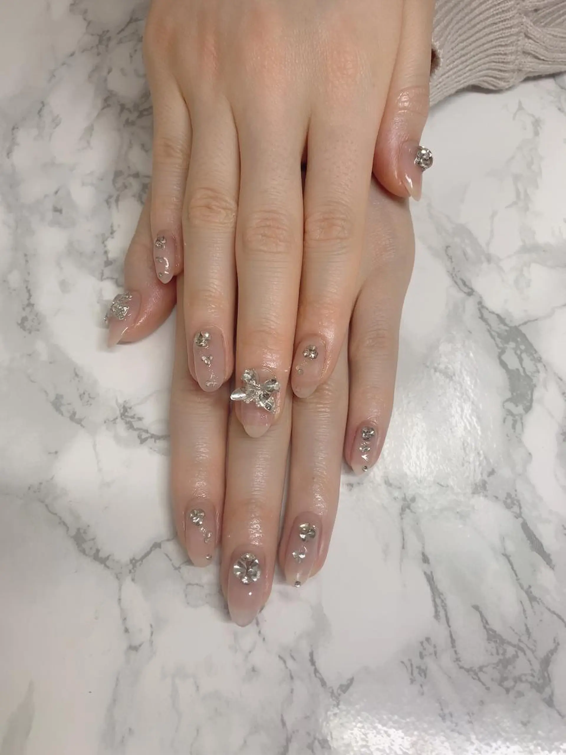 ネイル はな💎ネイル ワンホン、長さ出しのネイルデザイン